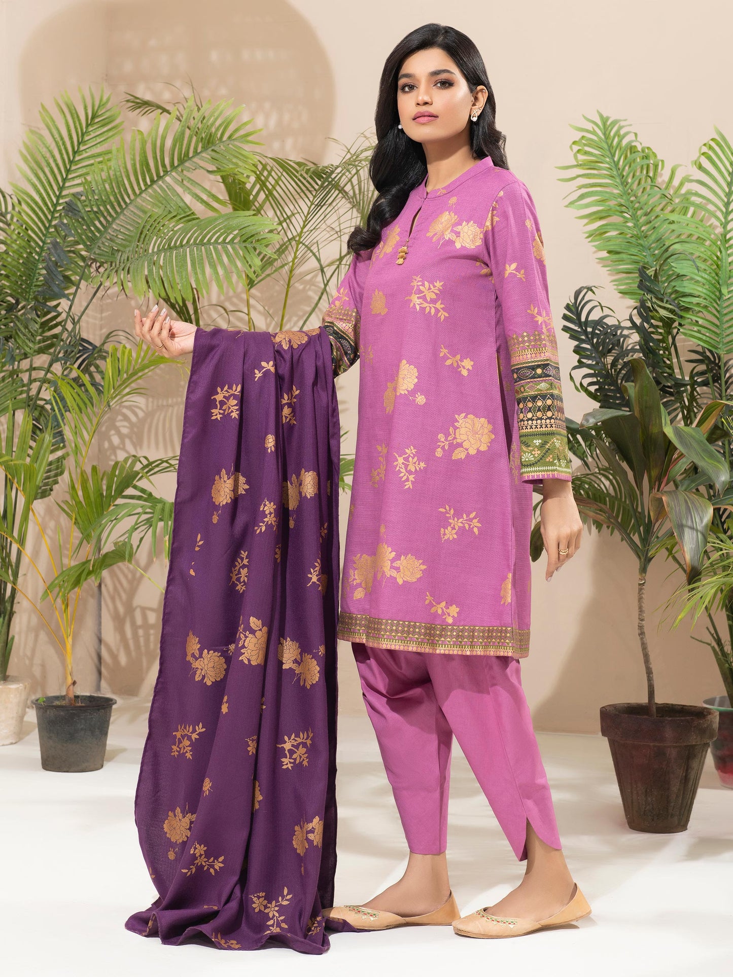 3 Piece Khaddar Suit-Pasted (Unstitched)