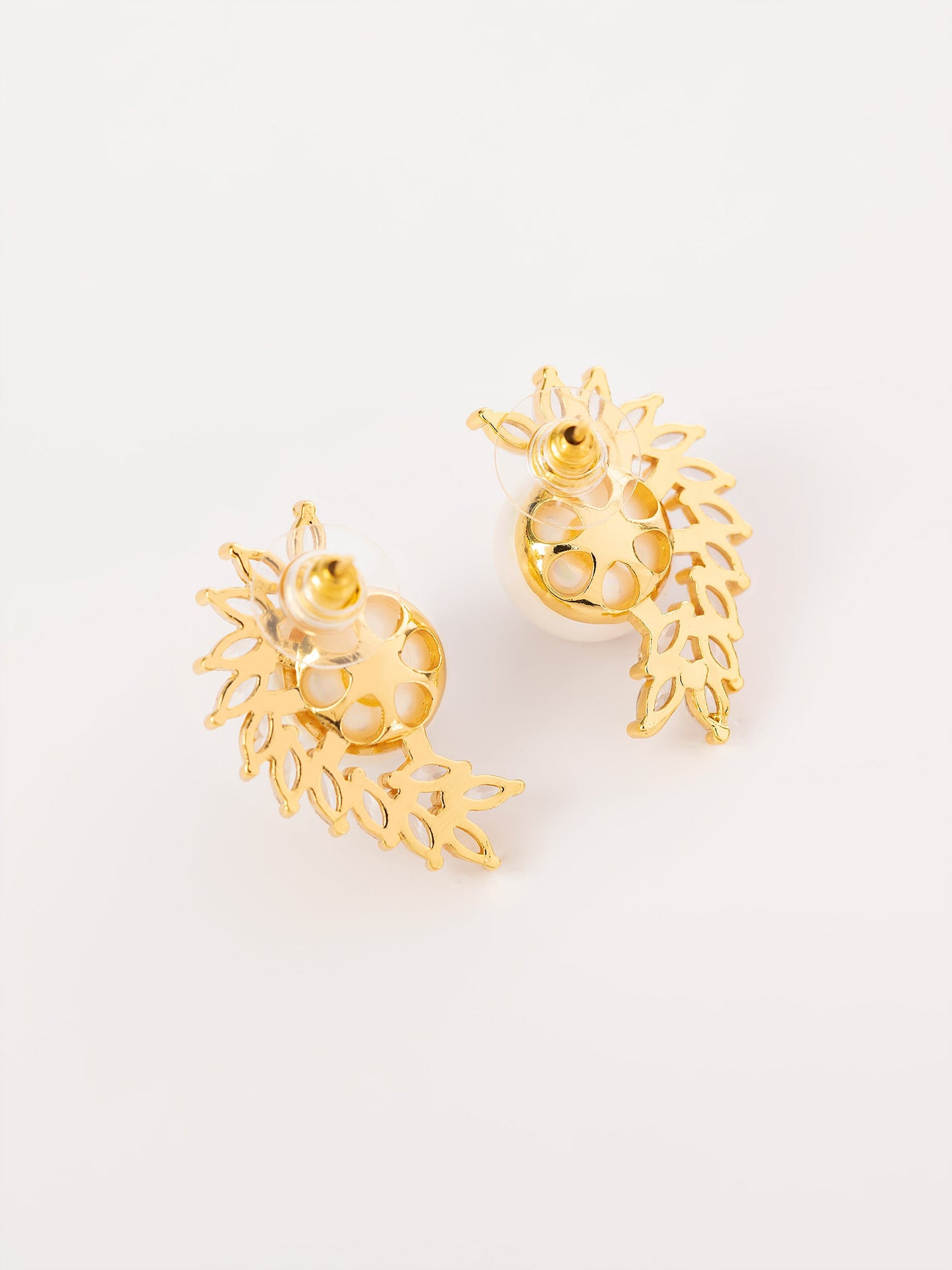 Curvy Pearl Earrings