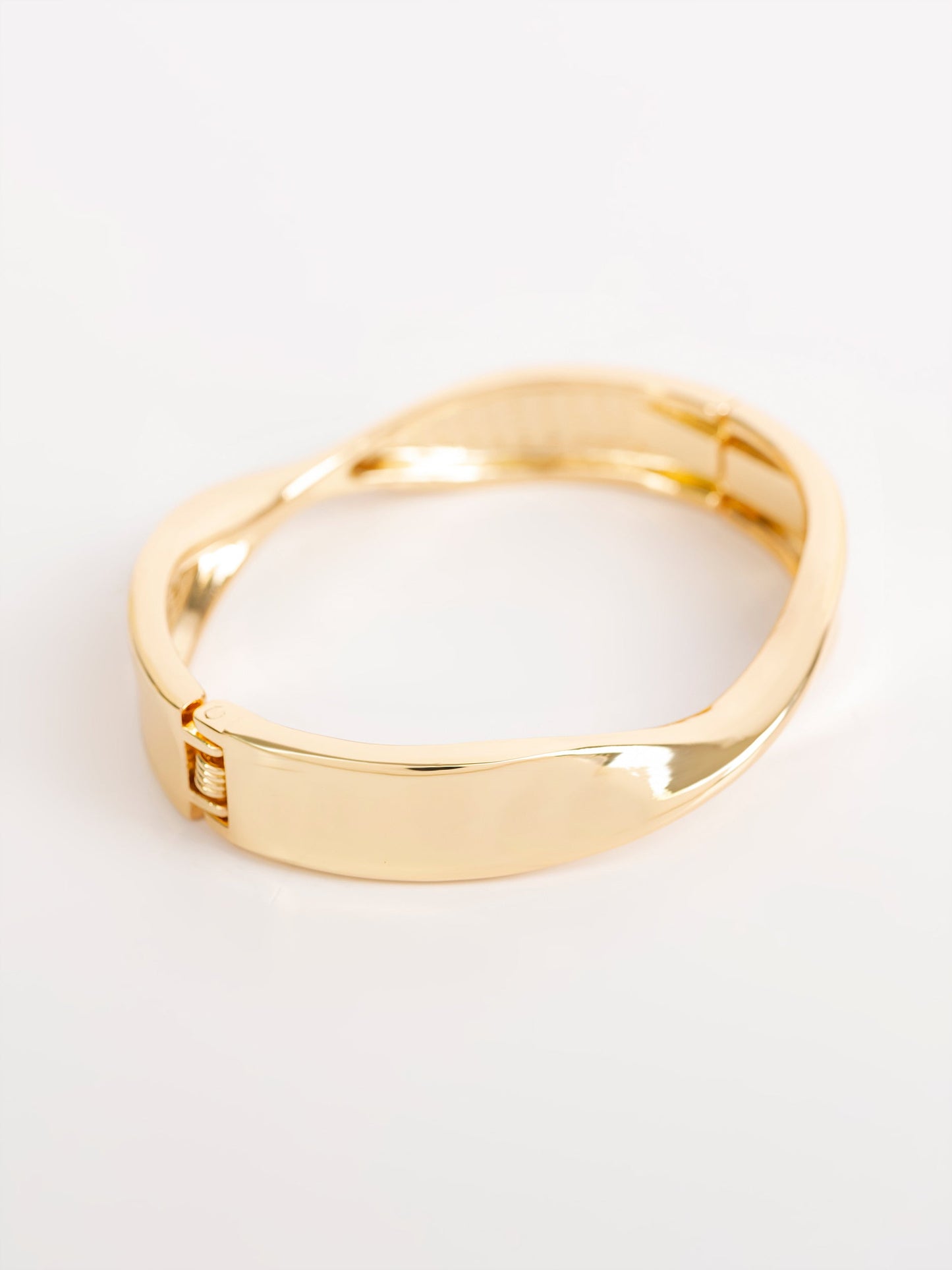 Twisted Bracelet