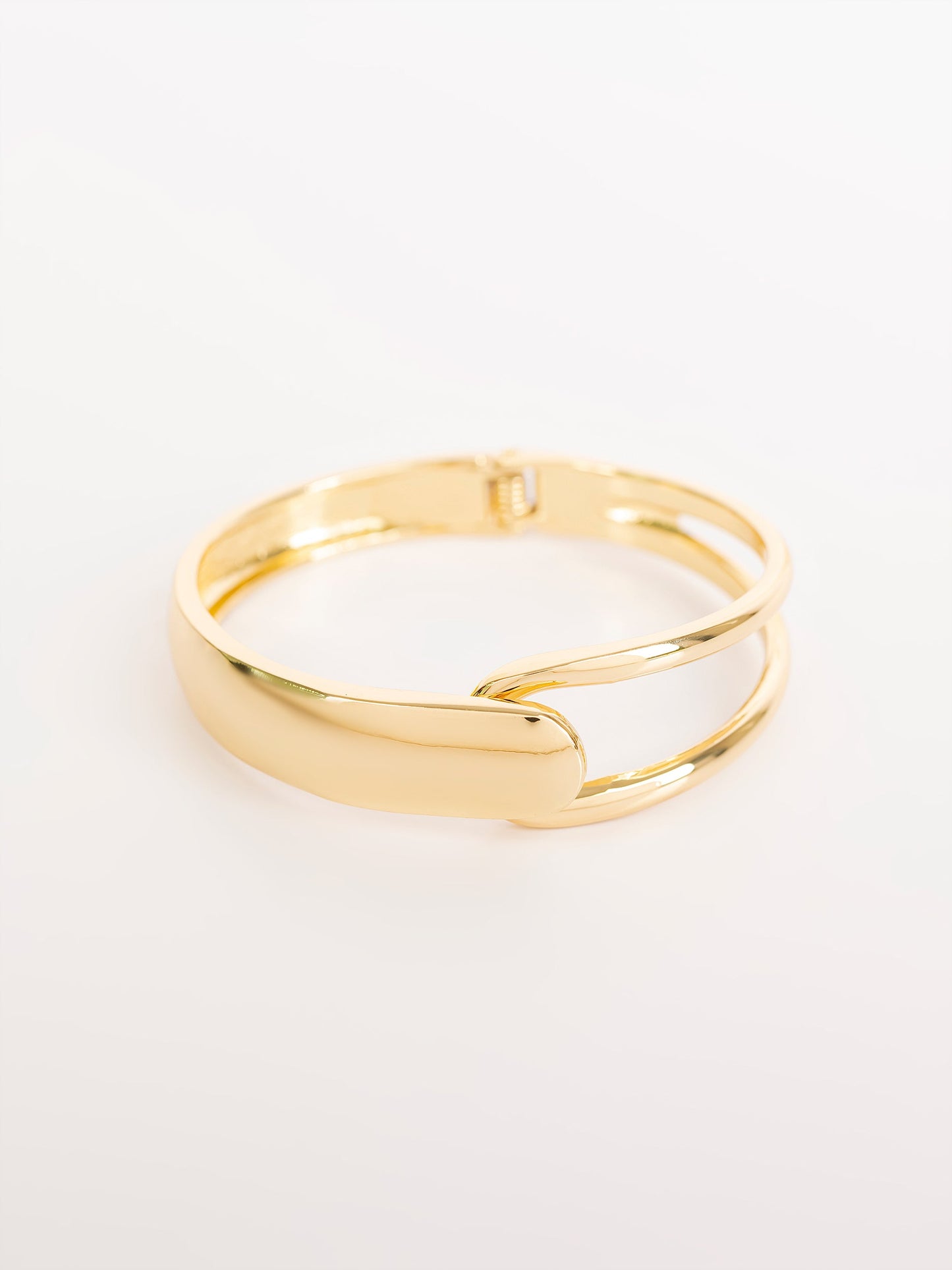 Minimal Gold Bangle Bracelet