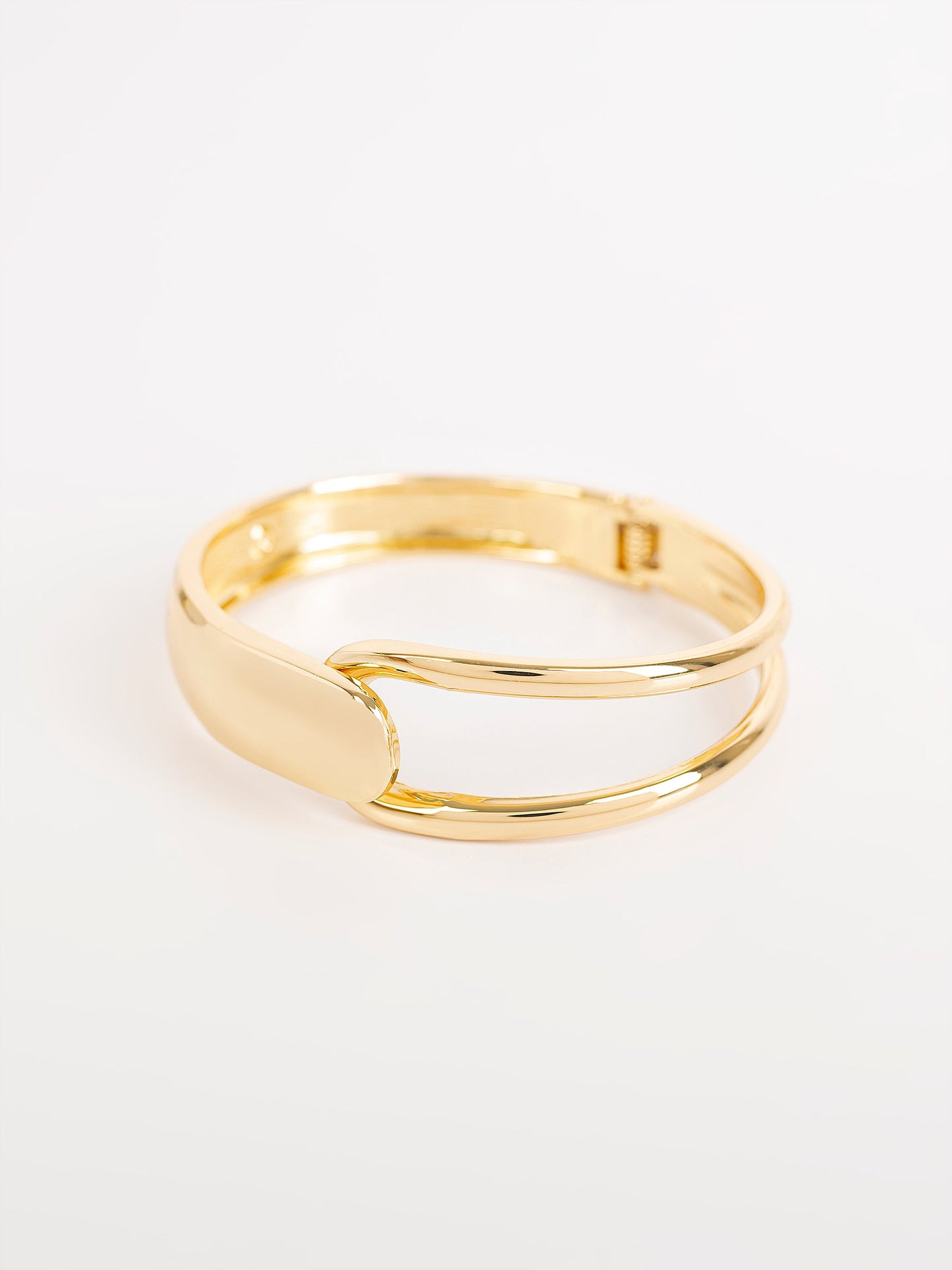 Minimal Gold Bangle Bracelet