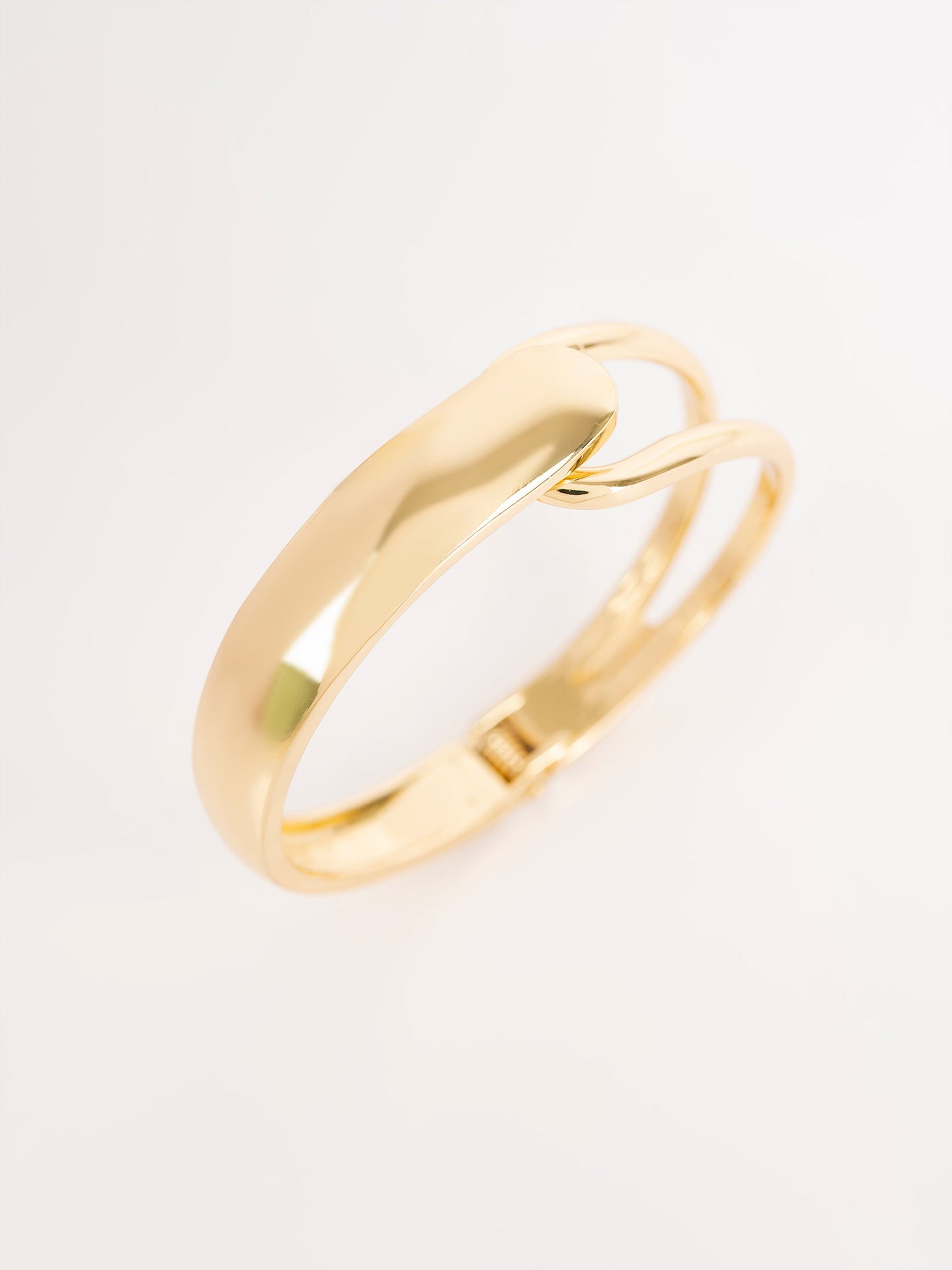 Minimal Gold Bangle Bracelet