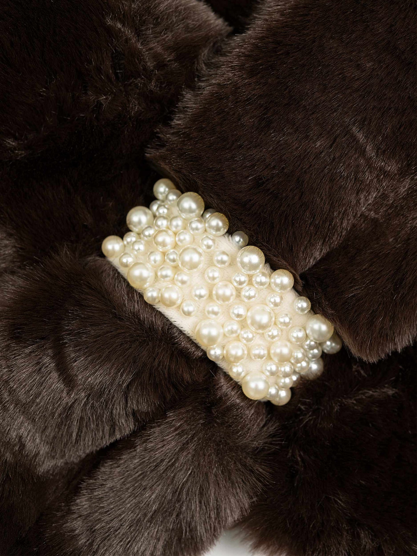 Embellished Woolen Muffler