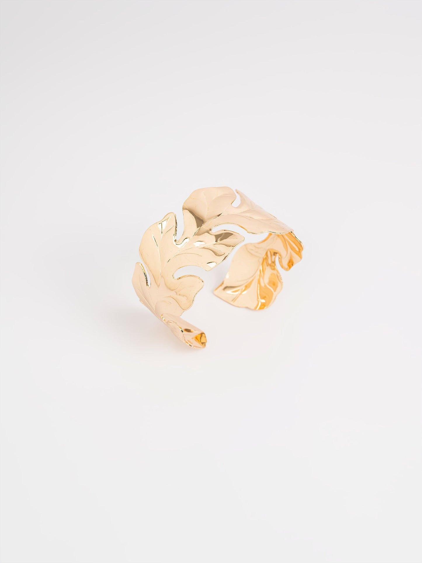 Leaf Cut Out Bracelet