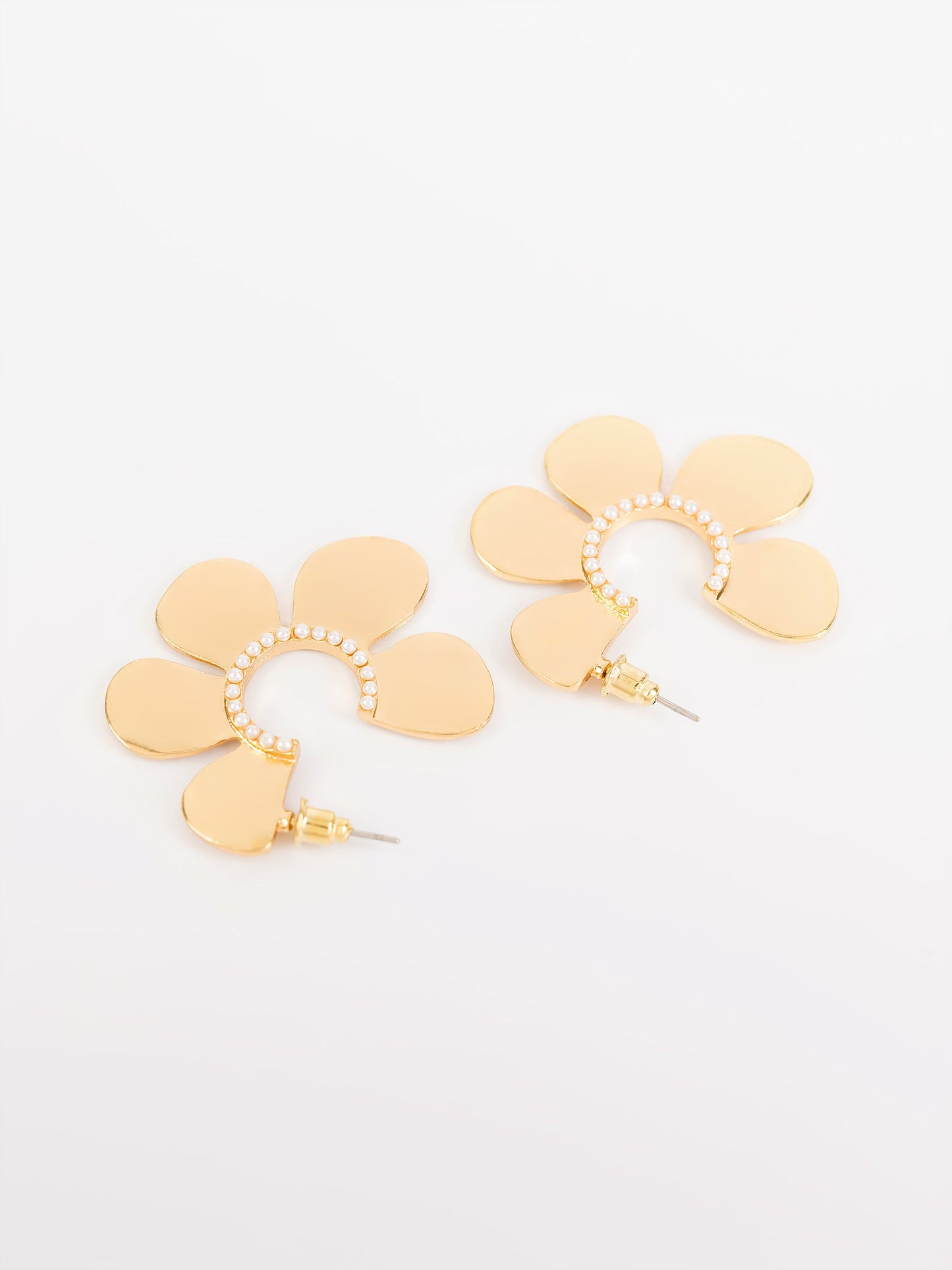 Floral Pearl Earrings