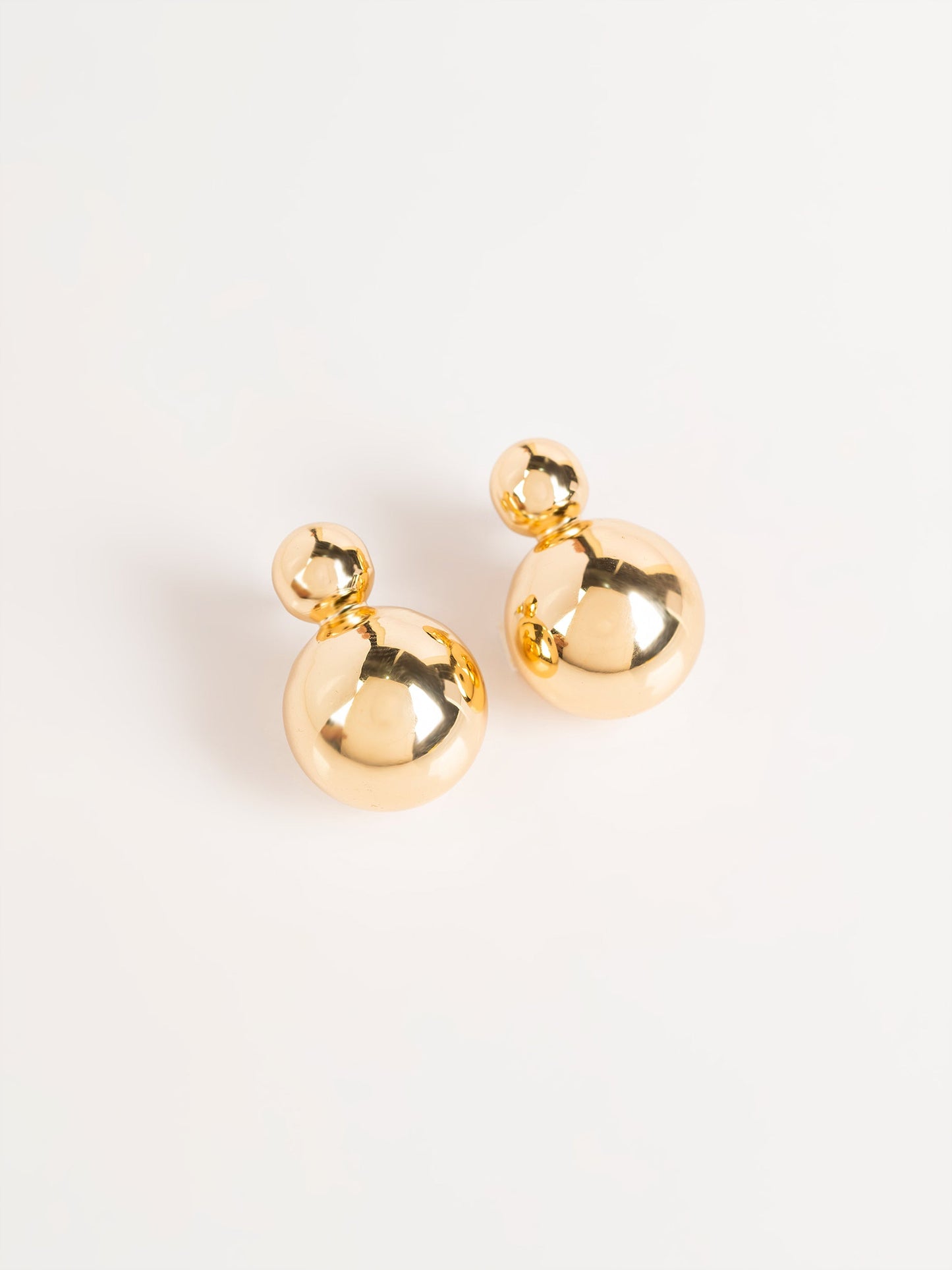 Round Gold Studs