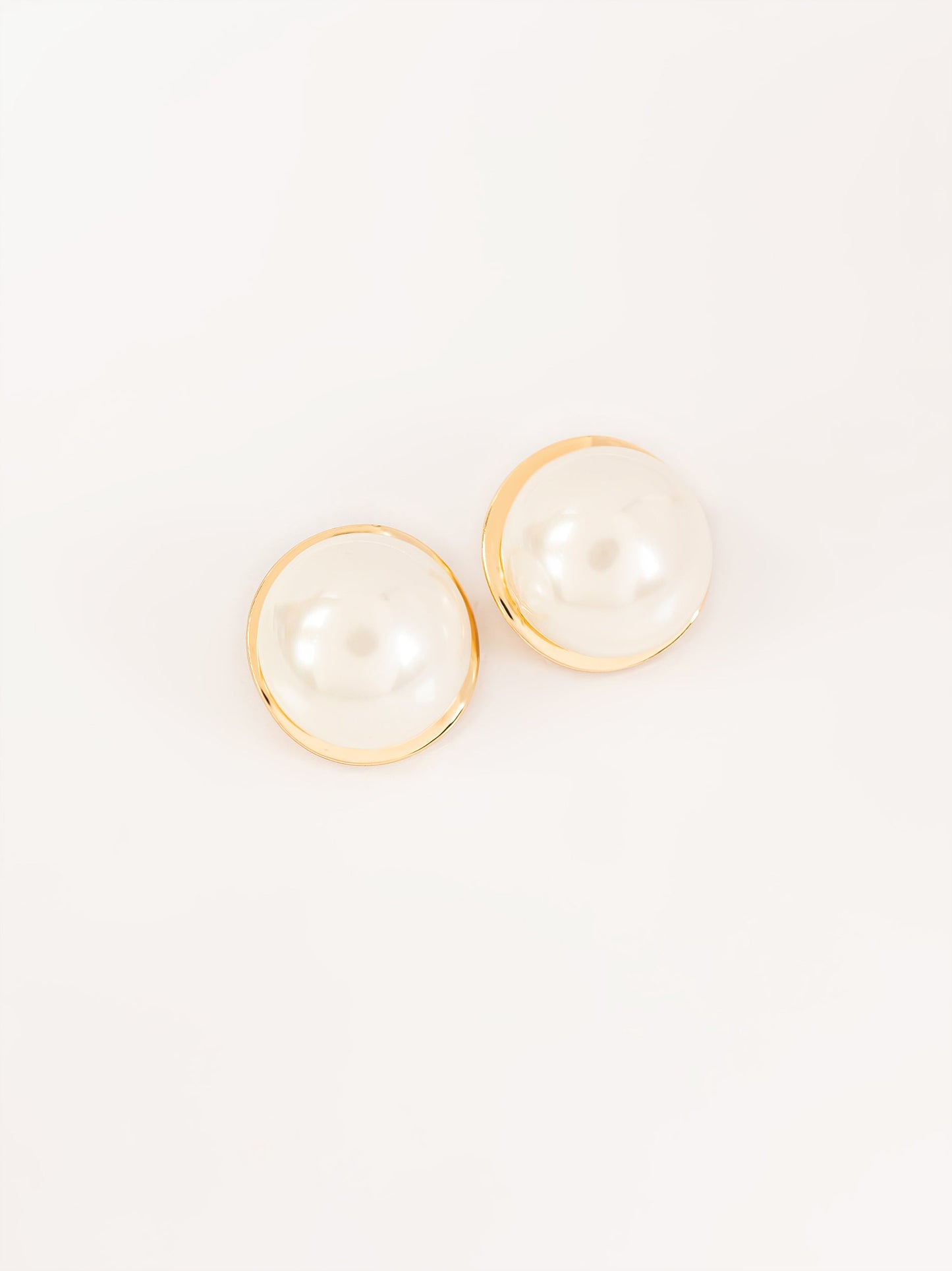 Pearl Studs