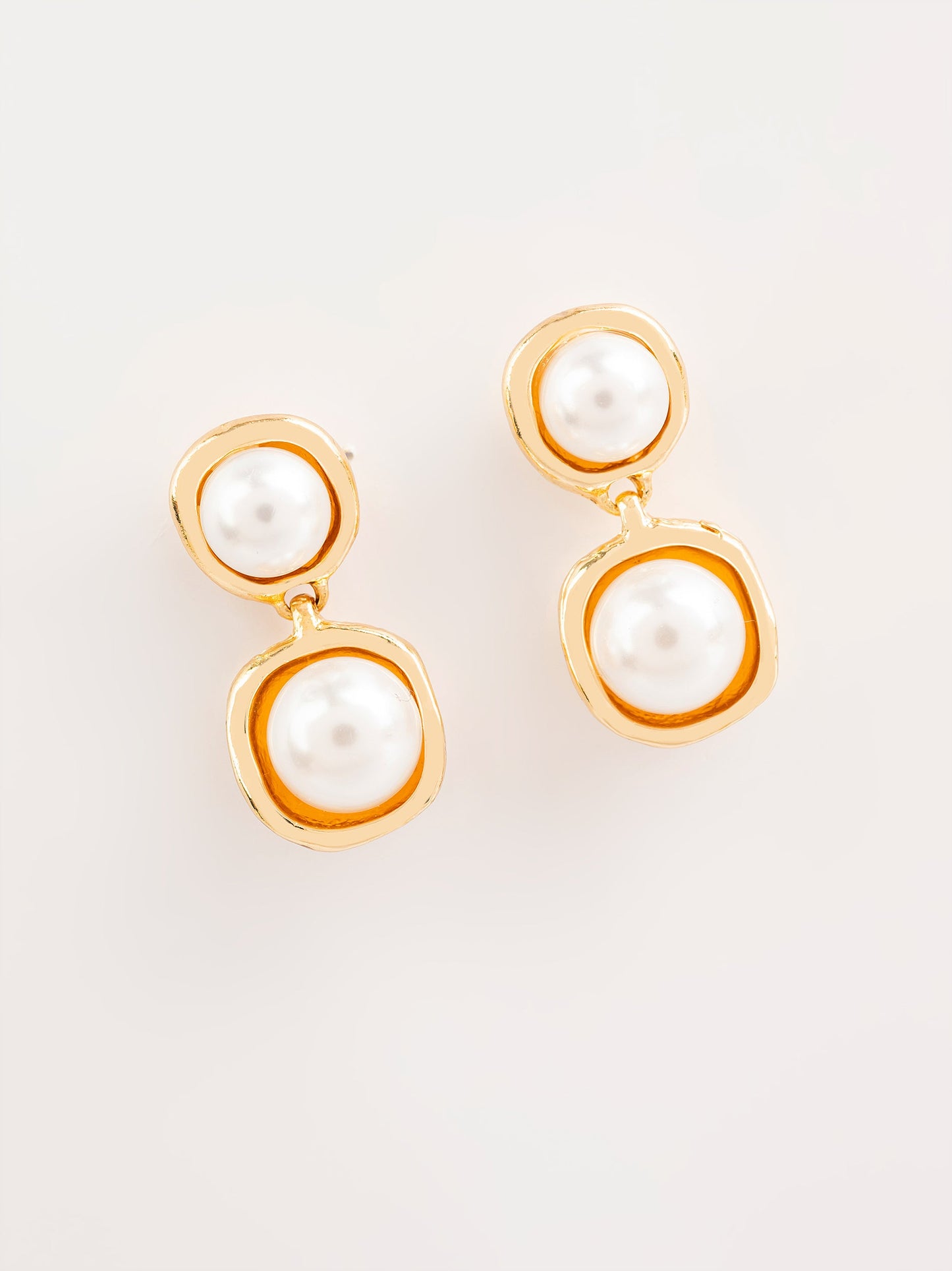 Dangling Pearl Earrings