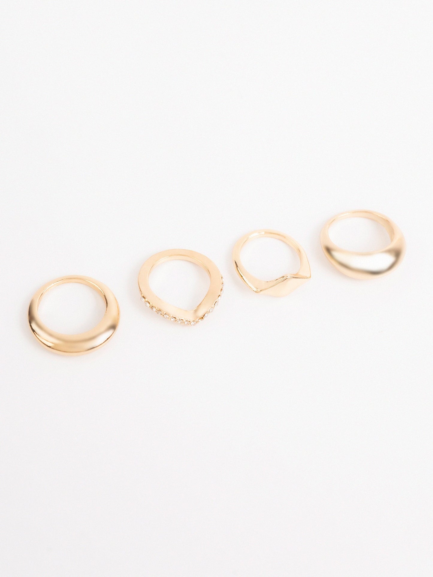 Geometric Ring Set