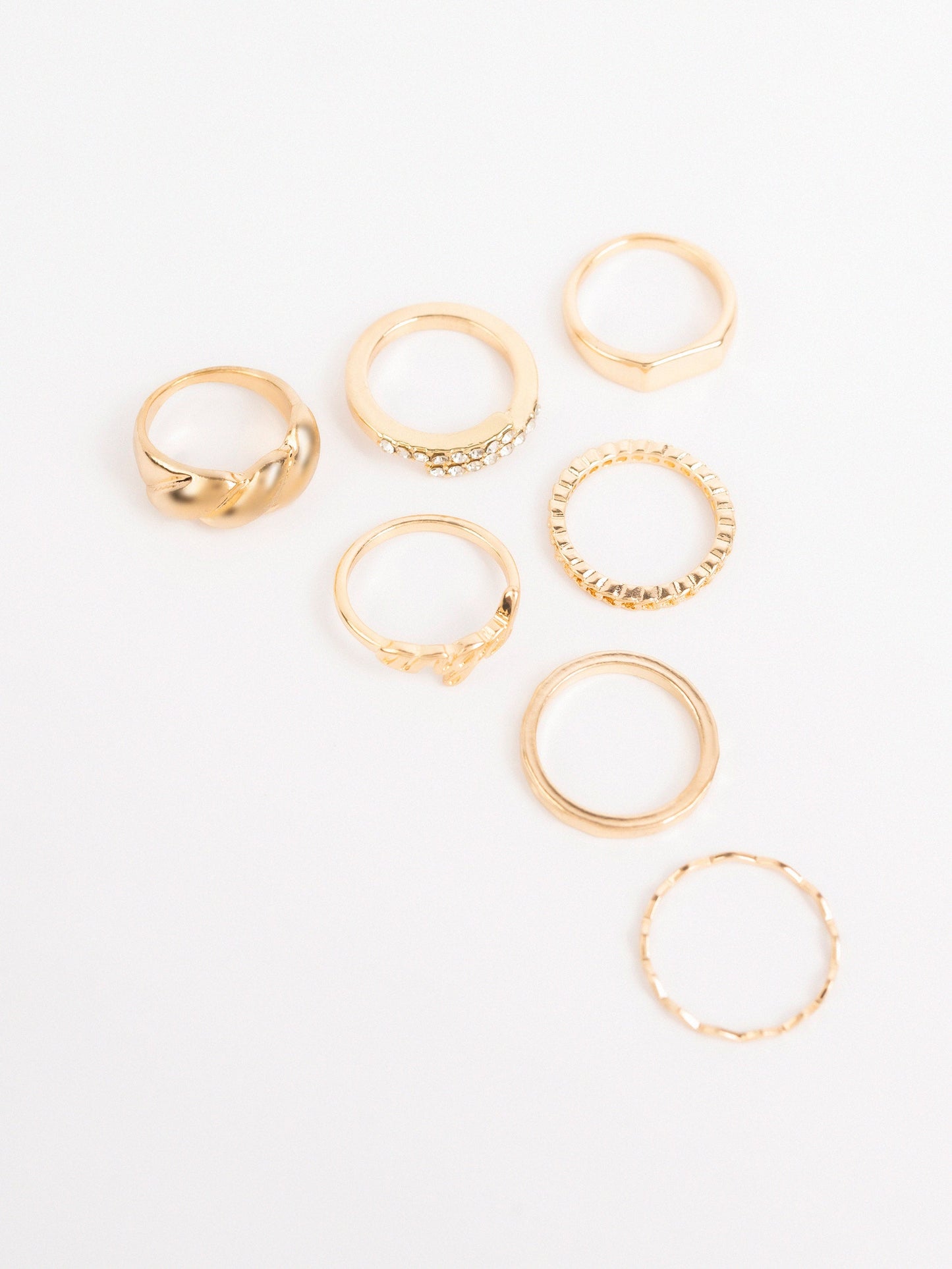 Twisted Ring Set