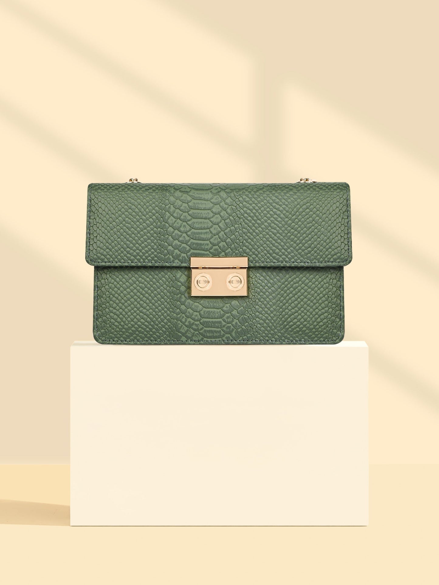 Snakeskin Texture Handbag