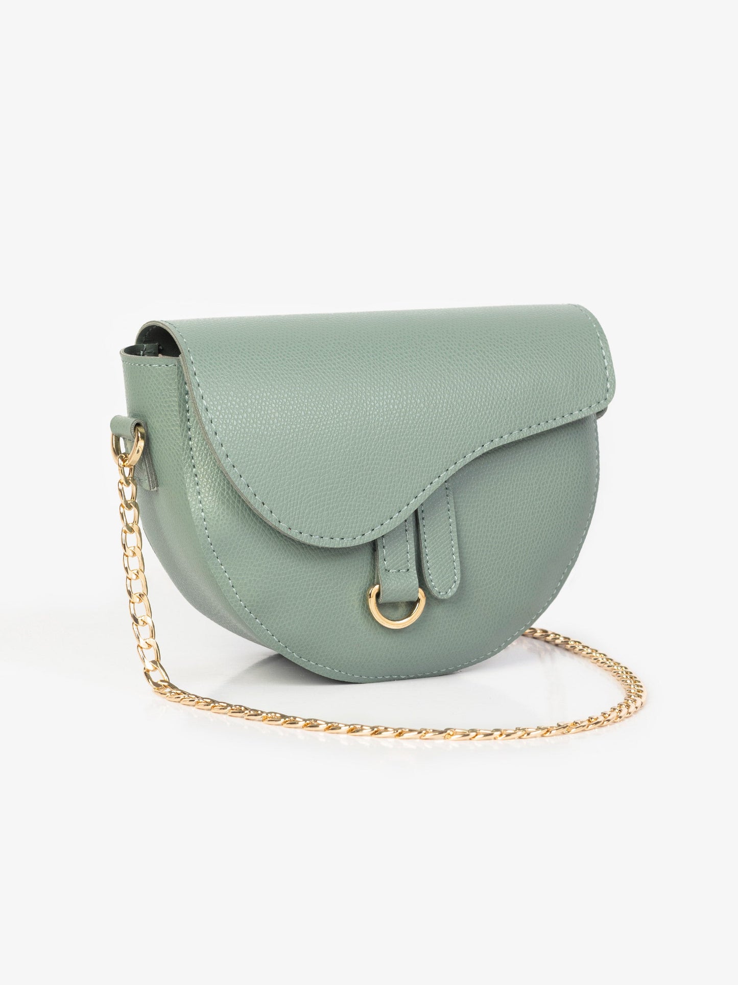 Curved flap bag