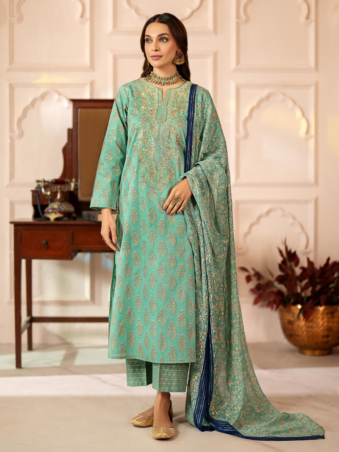 3 Piece Lawn Suit-Embroidered (Unstitched)