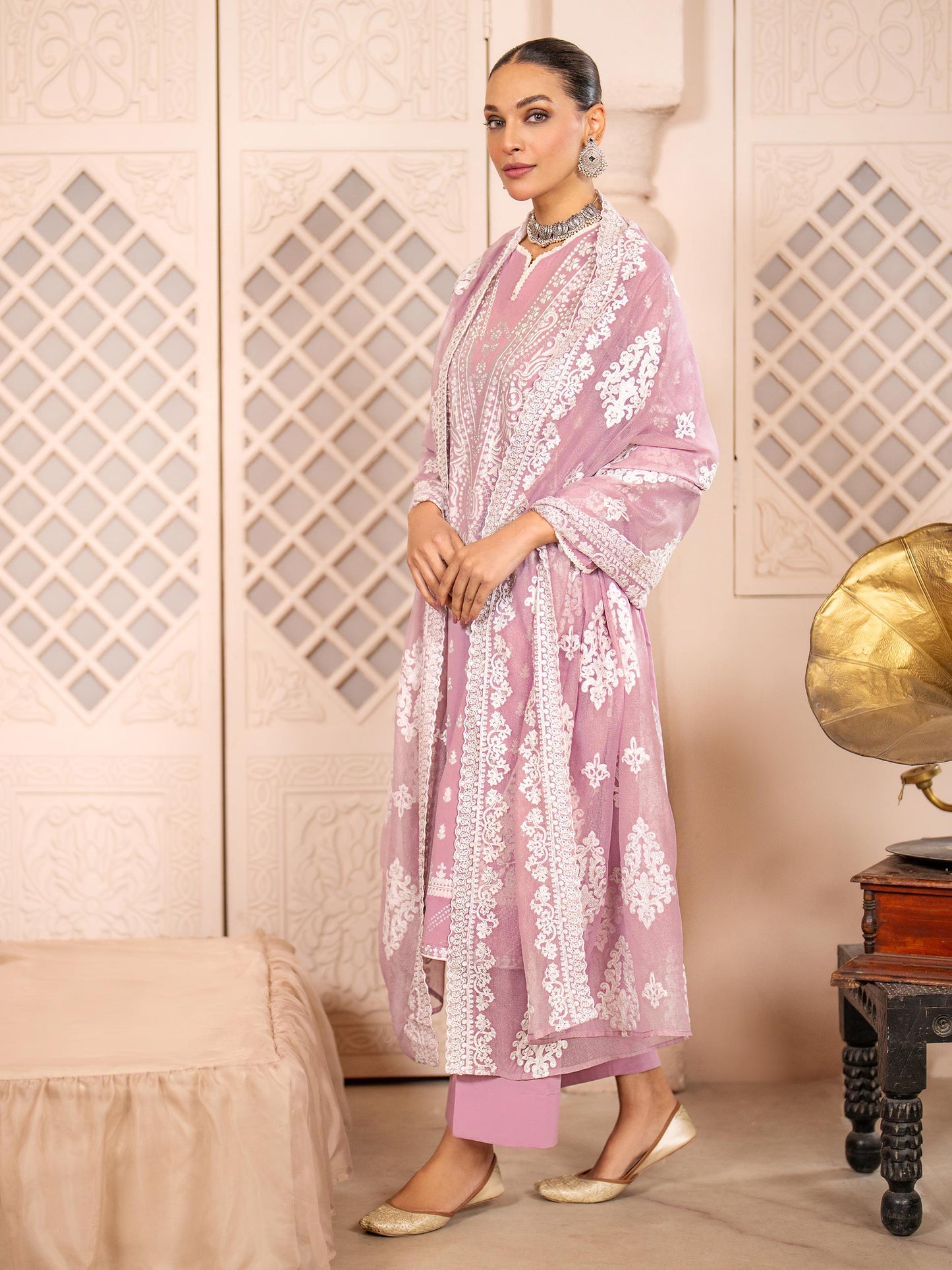 3 Piece Lawn Suit-Embroidered (Unstitched)