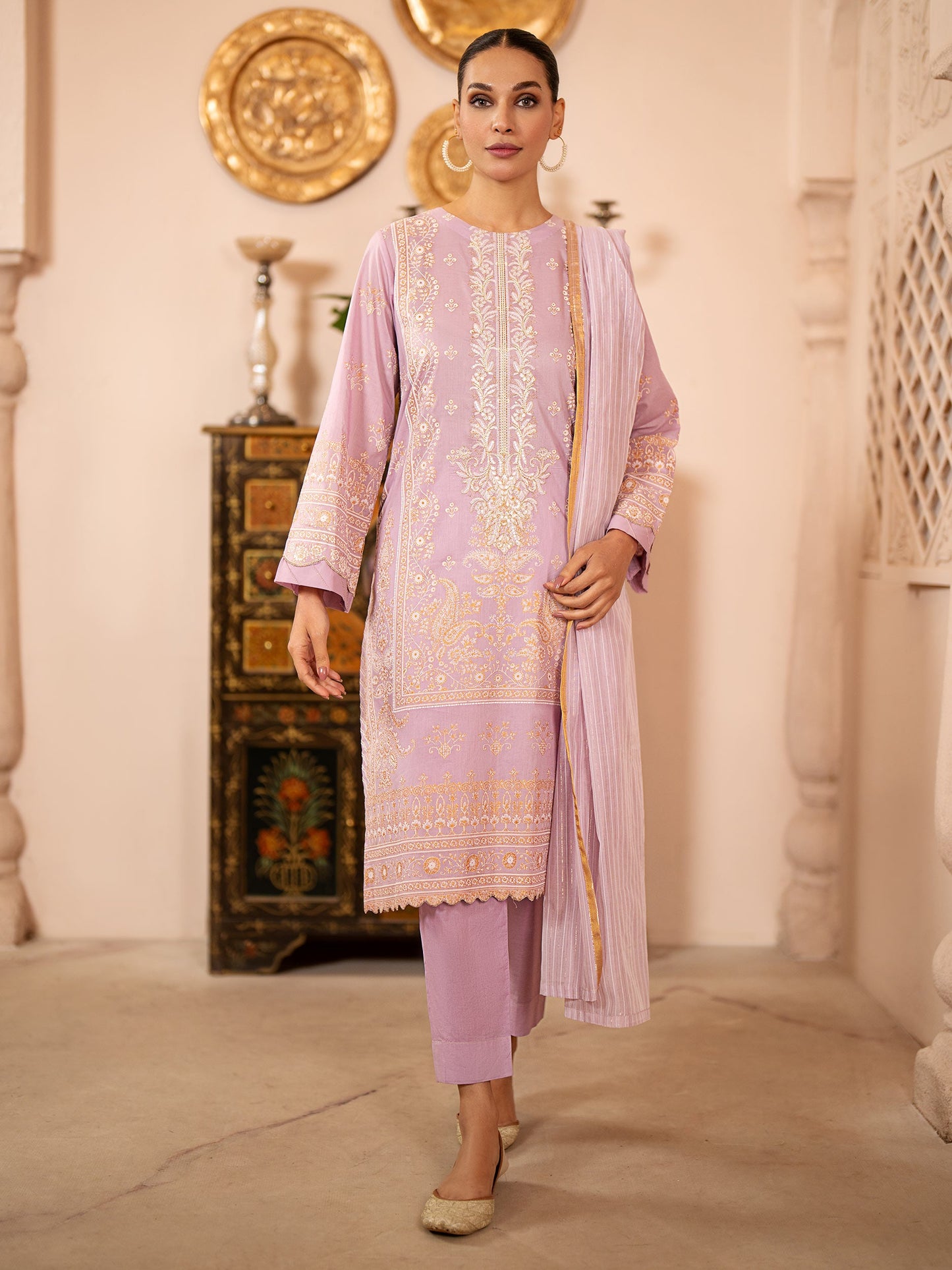 3 Piece Lawn Suit-Embroidered (Unstitched)