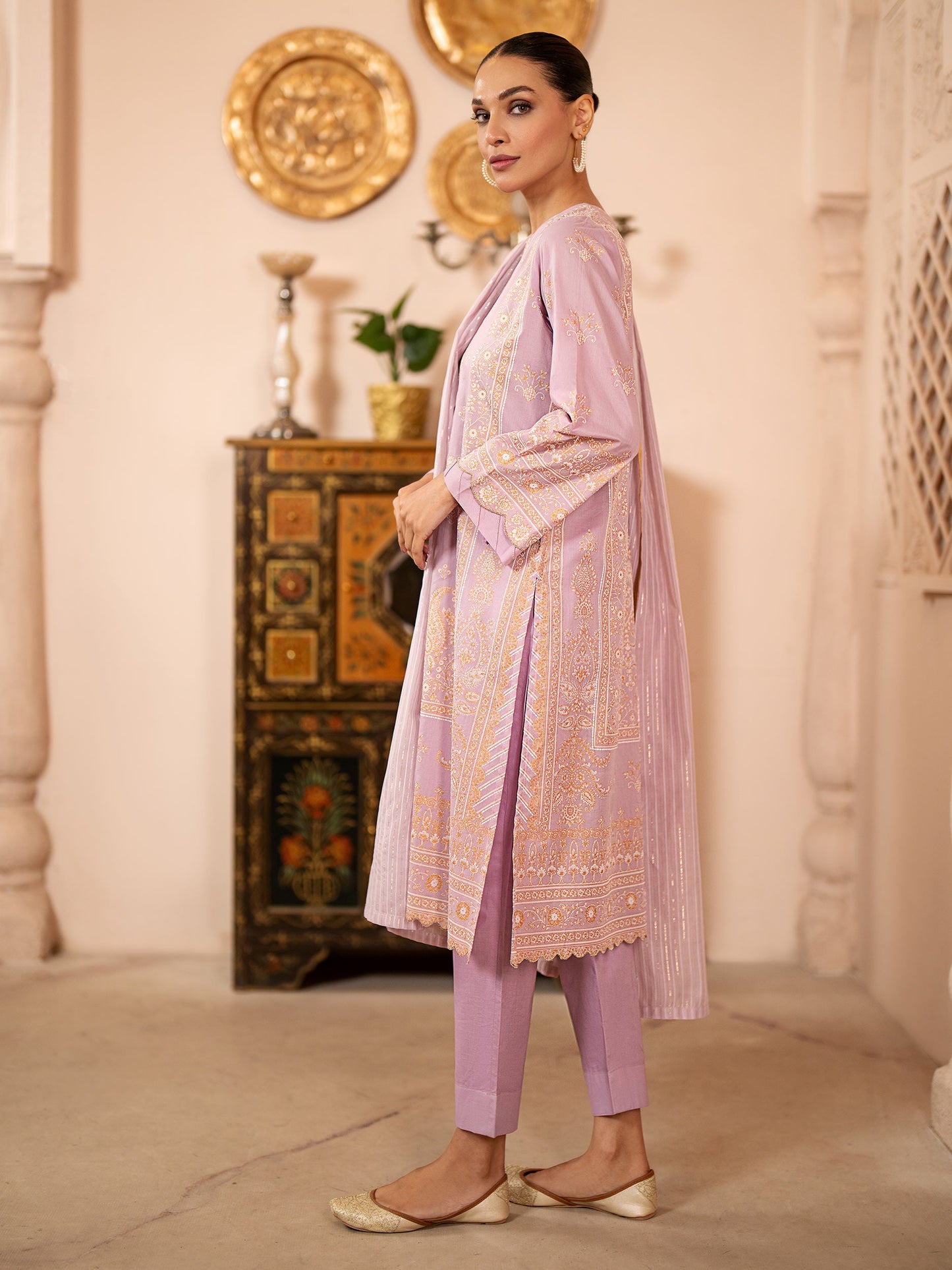 3 Piece Lawn Suit-Embroidered (Unstitched)