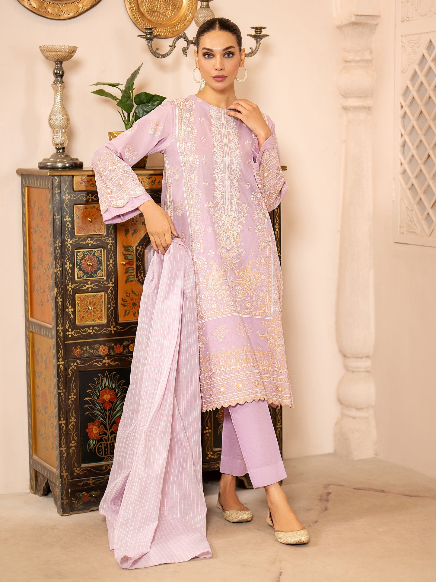 3 Piece Lawn Suit-Embroidered (Unstitched)