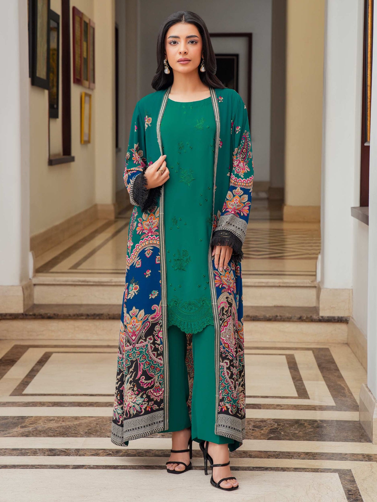 2 Piece Grip Suit-Embroidered (Pret)