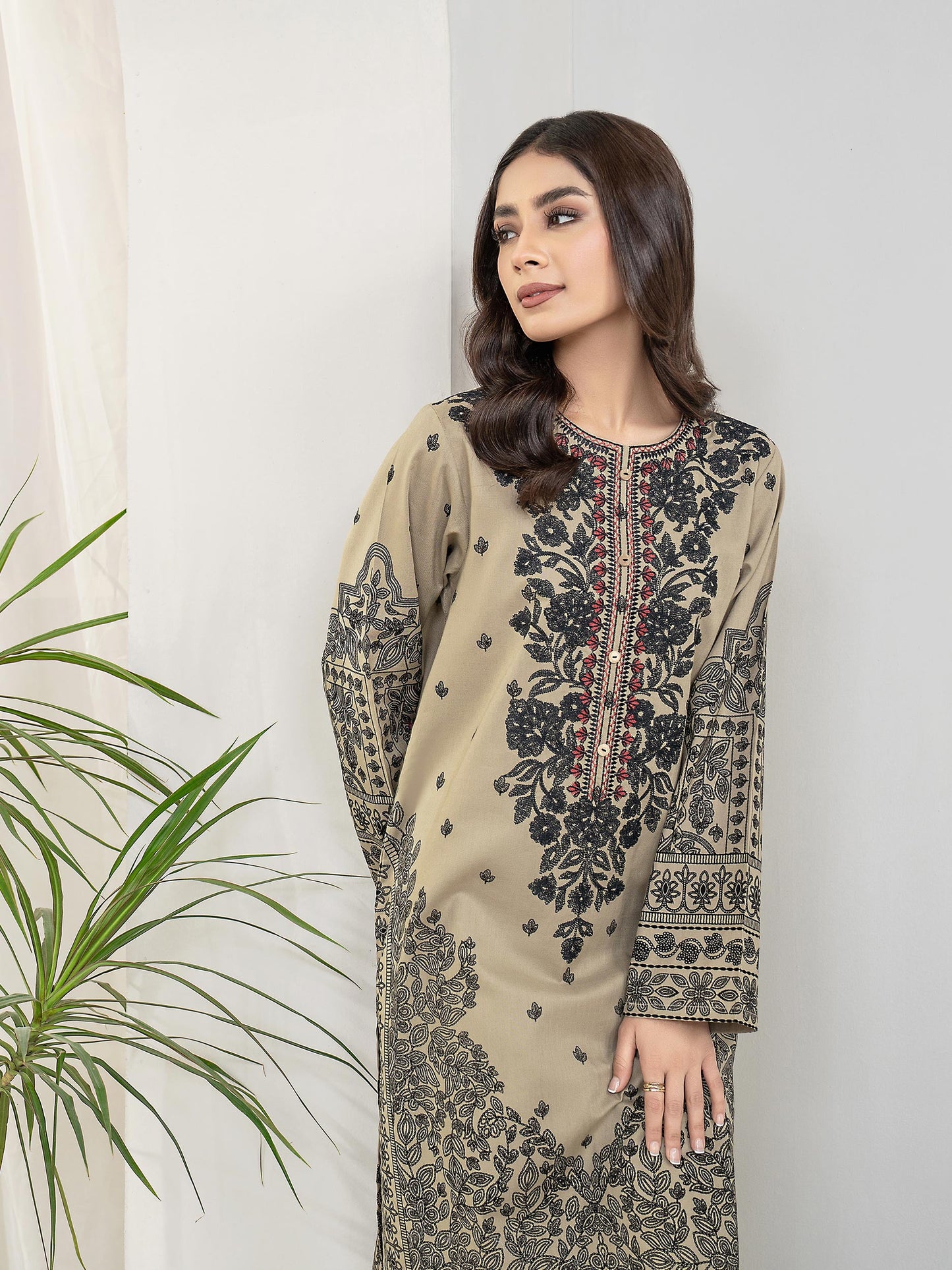 2 Piece Khaddar Suit-Embroidered(Unstitched)