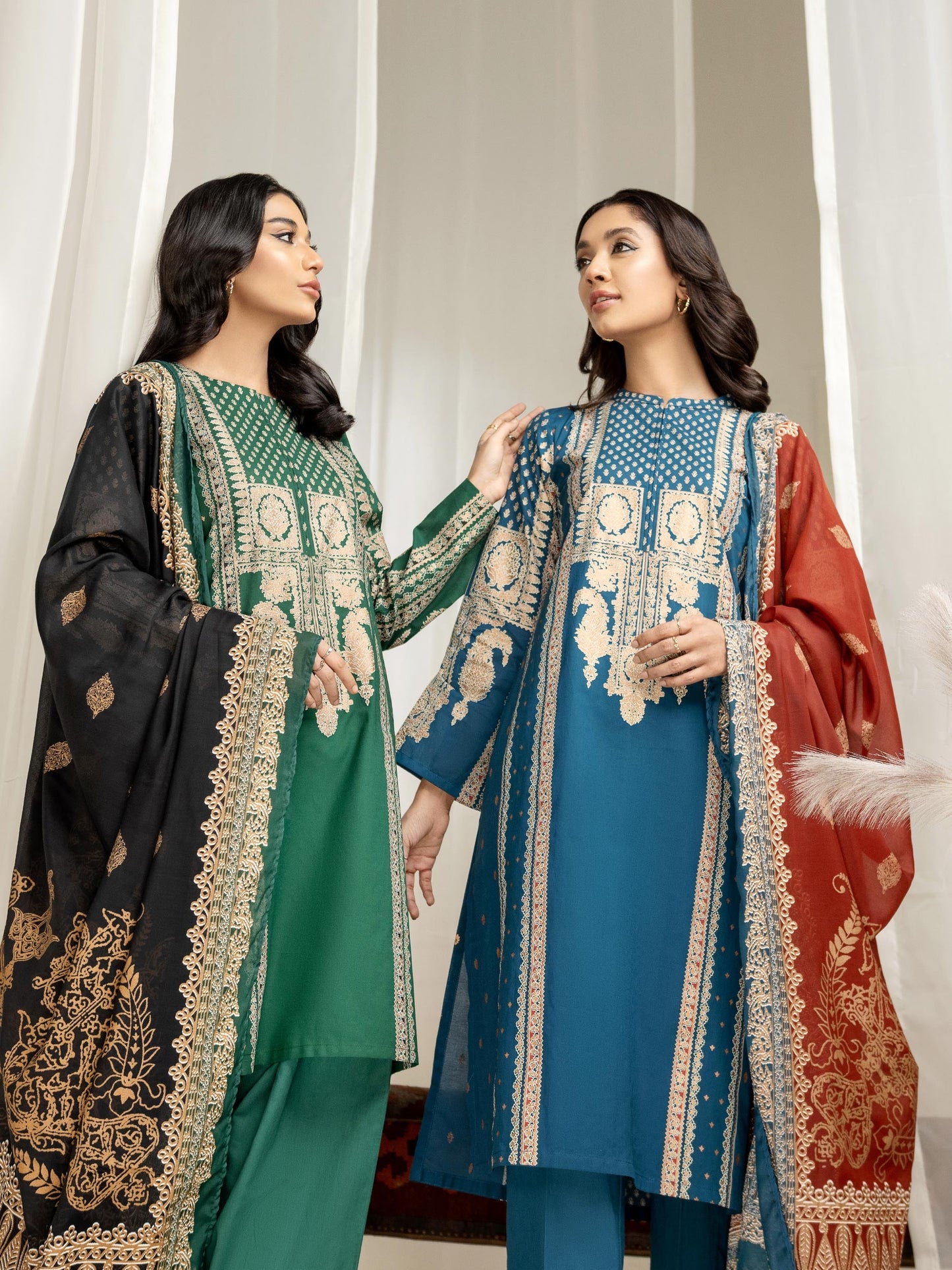 3 Piece Lawn Suit-Pasted (Unstitched)