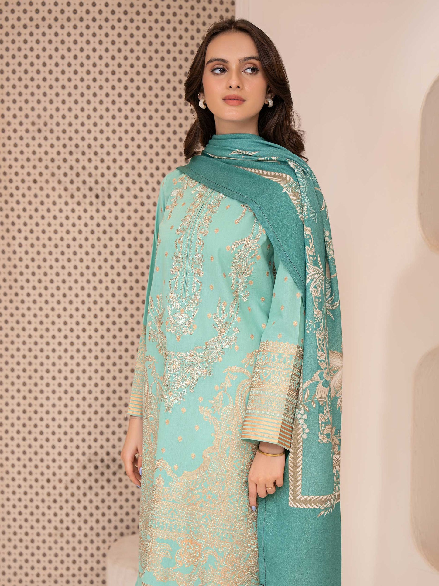 3 Piece Khaddar Suit-Embroidered (Unstitched)