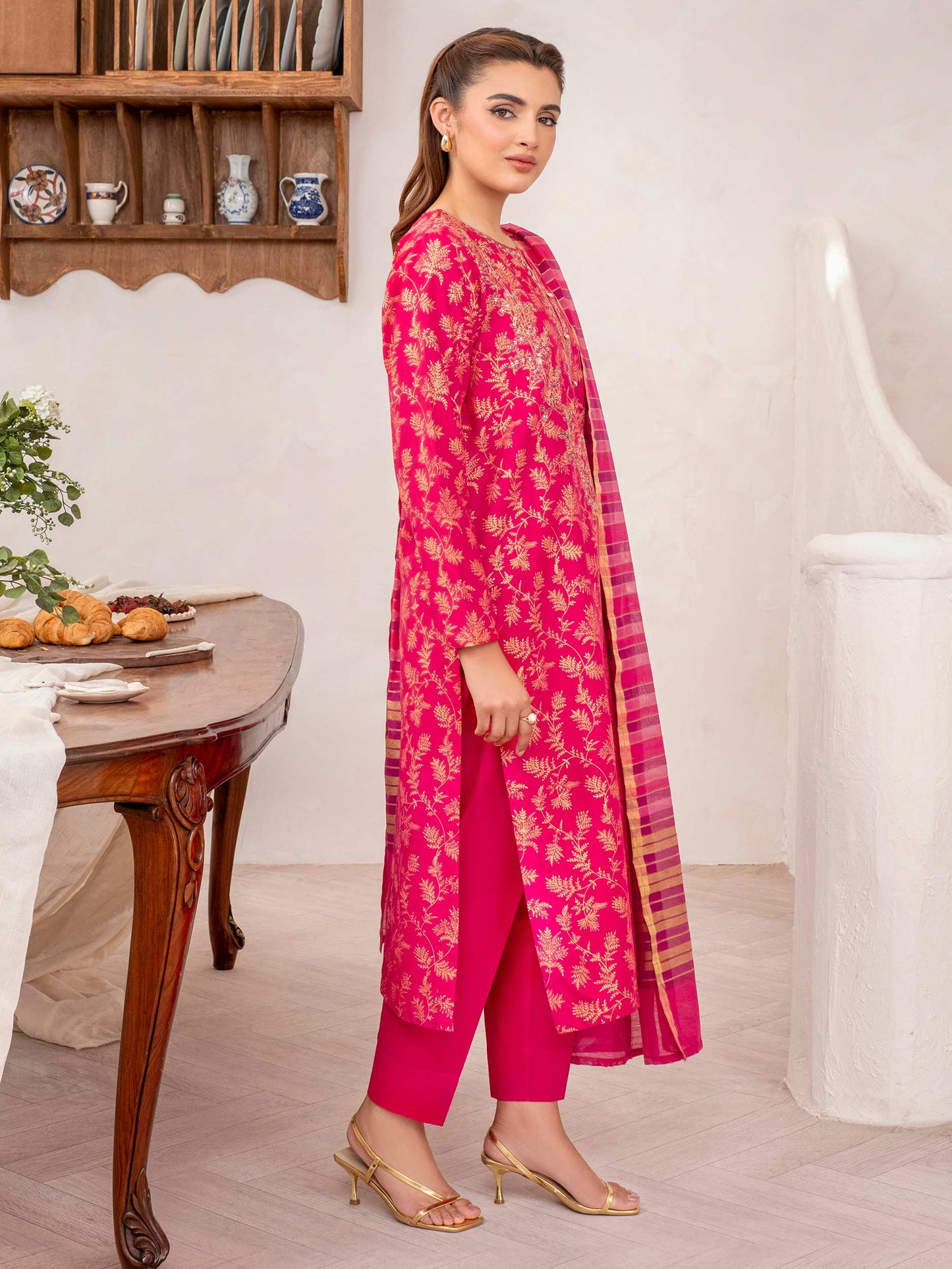 3 Piece Lawn Suit-Embroidered (Unstitched)
