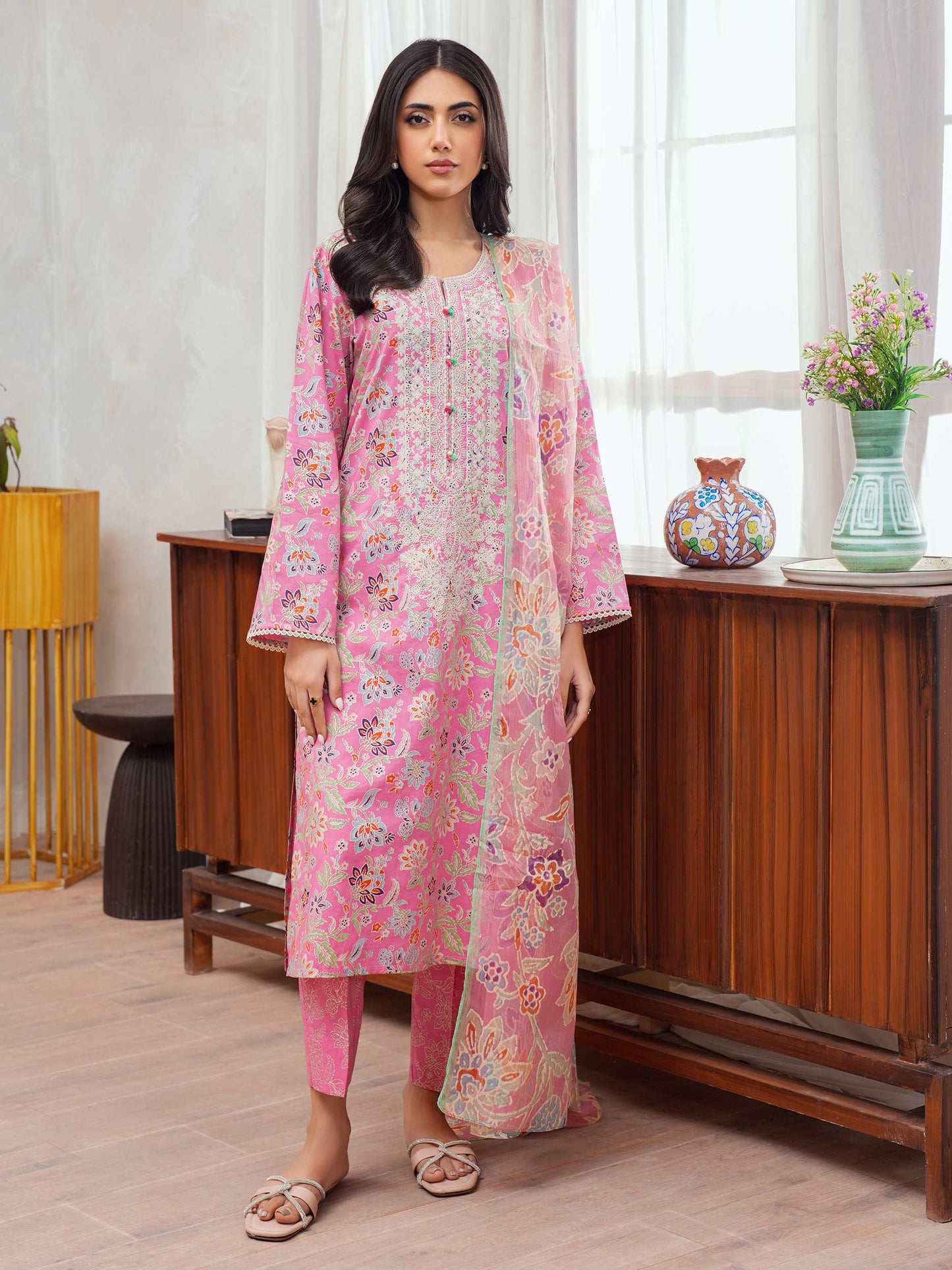 3 Piece Lawn Suit-Embroidered (Unstitched)