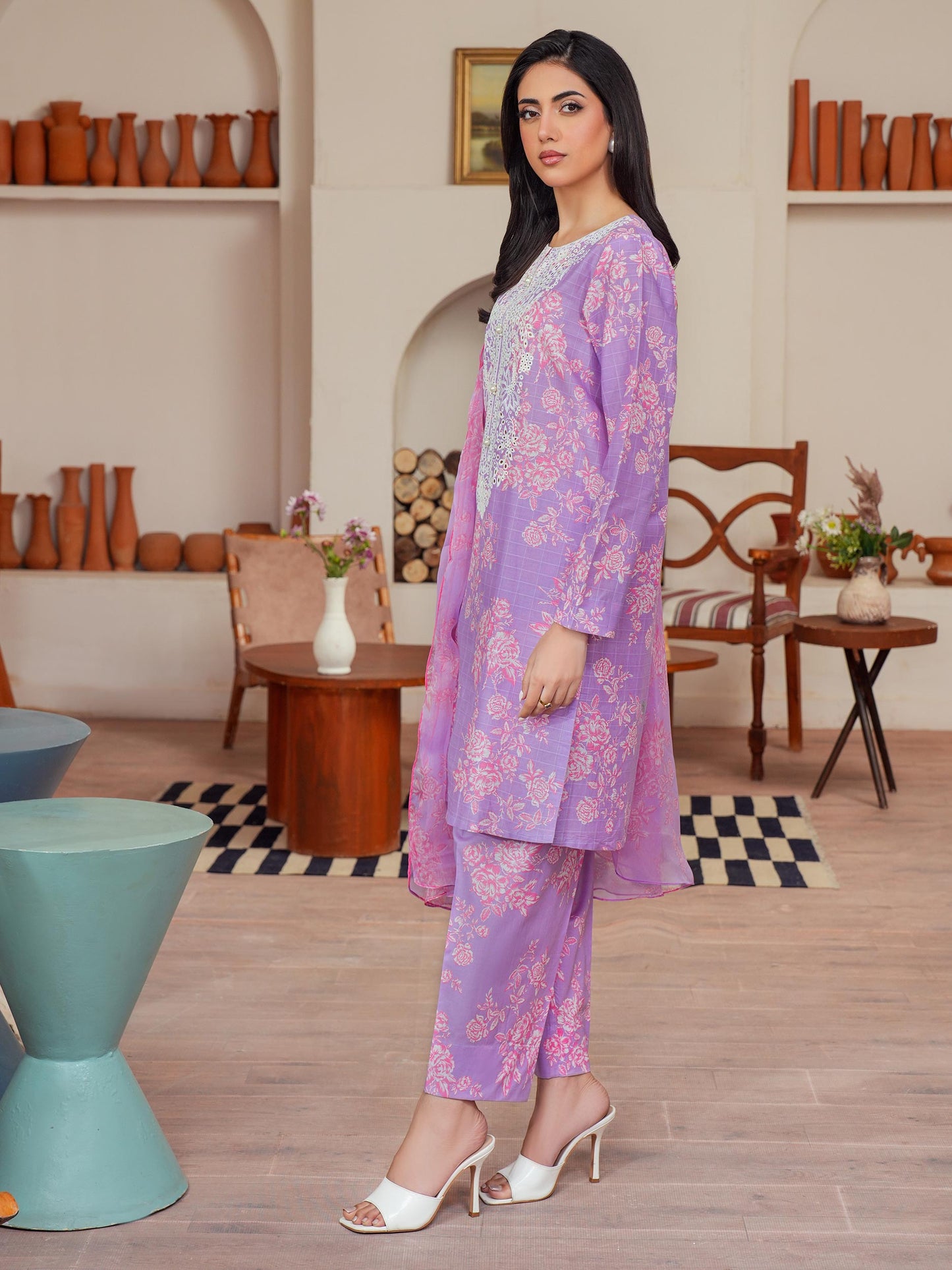 3 Piece Lawn Suit-Embroidered (Unstitched)