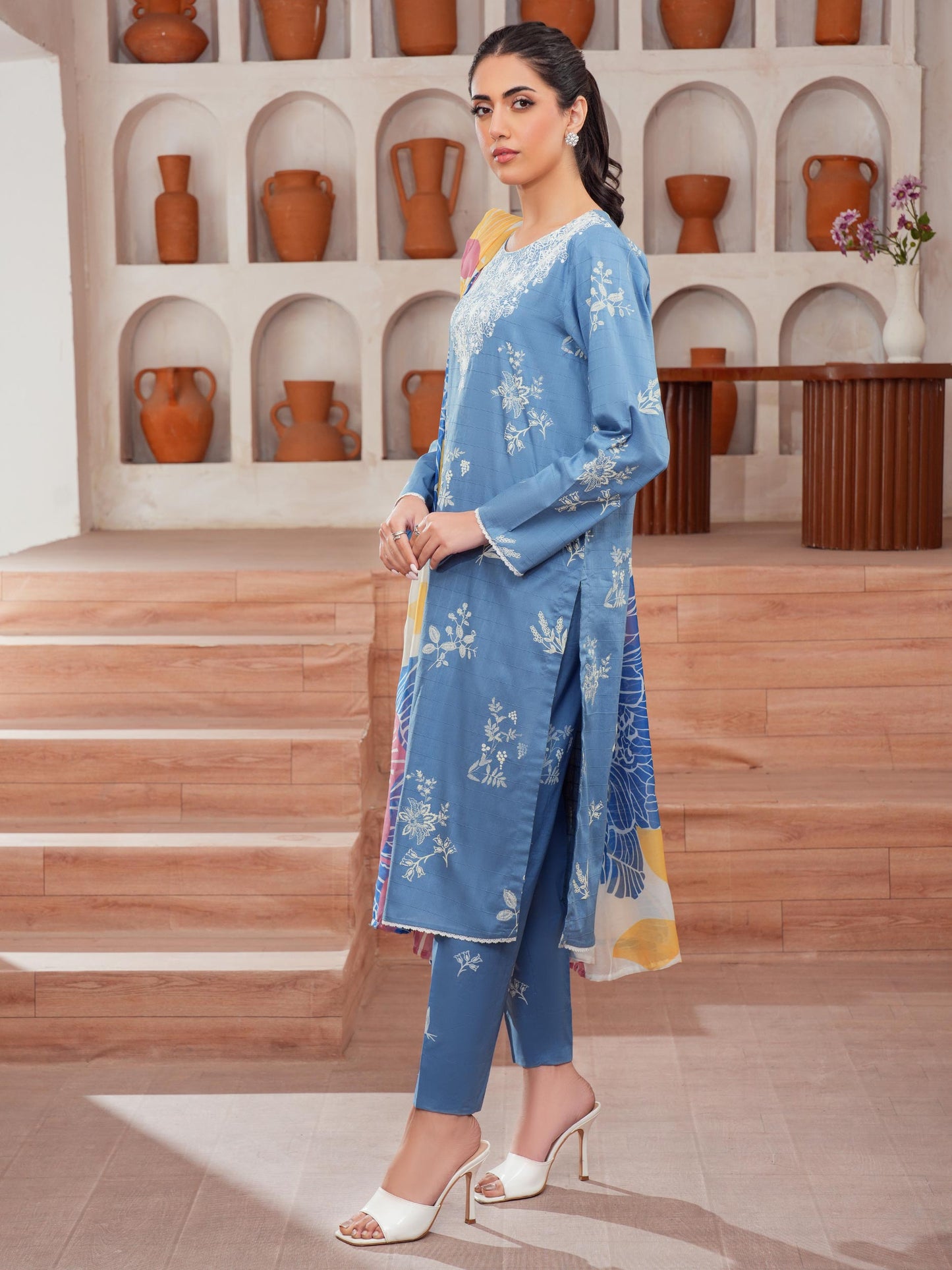 3 Piece Lawn Suit-Embroidered (Unstitched)
