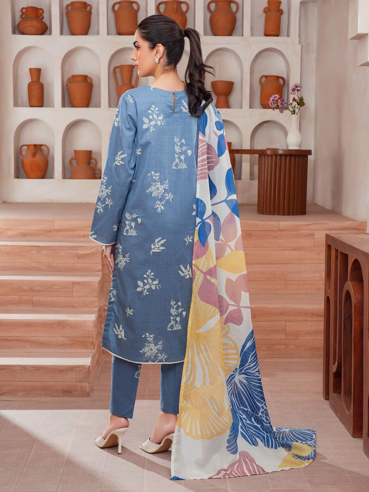 3 Piece Lawn Suit-Embroidered (Unstitched)