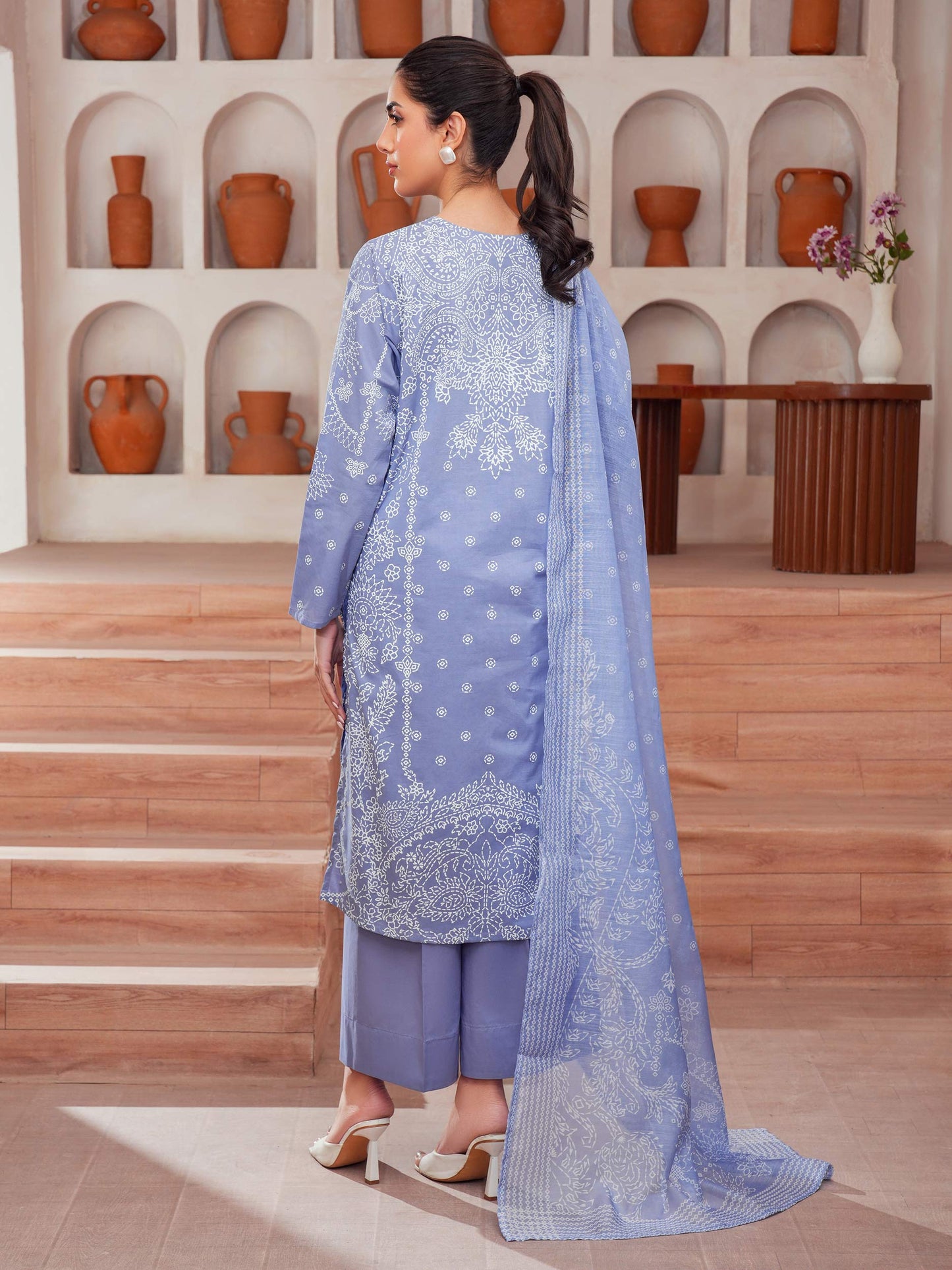 3 Piece Lawn Suit Embroidered (Unstitched)