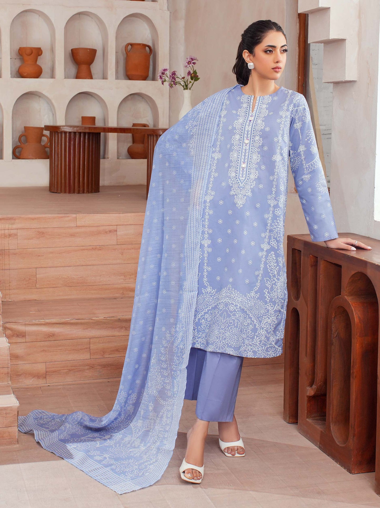3 Piece Lawn Suit Embroidered (Unstitched)