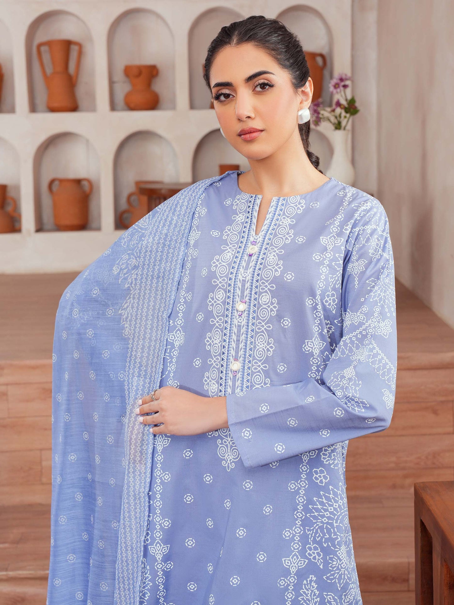 3 Piece Lawn Suit Embroidered (Unstitched)