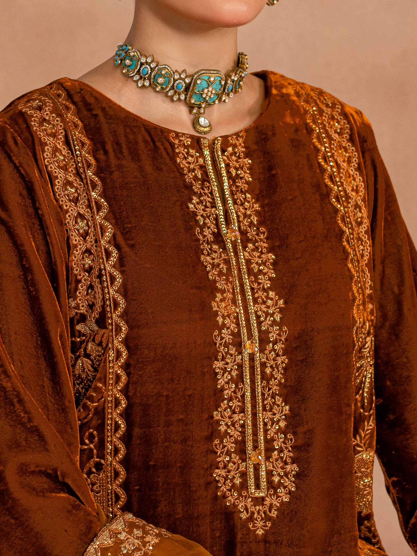 3 Piece Velvet Suit-Embroidered (Unstitched)