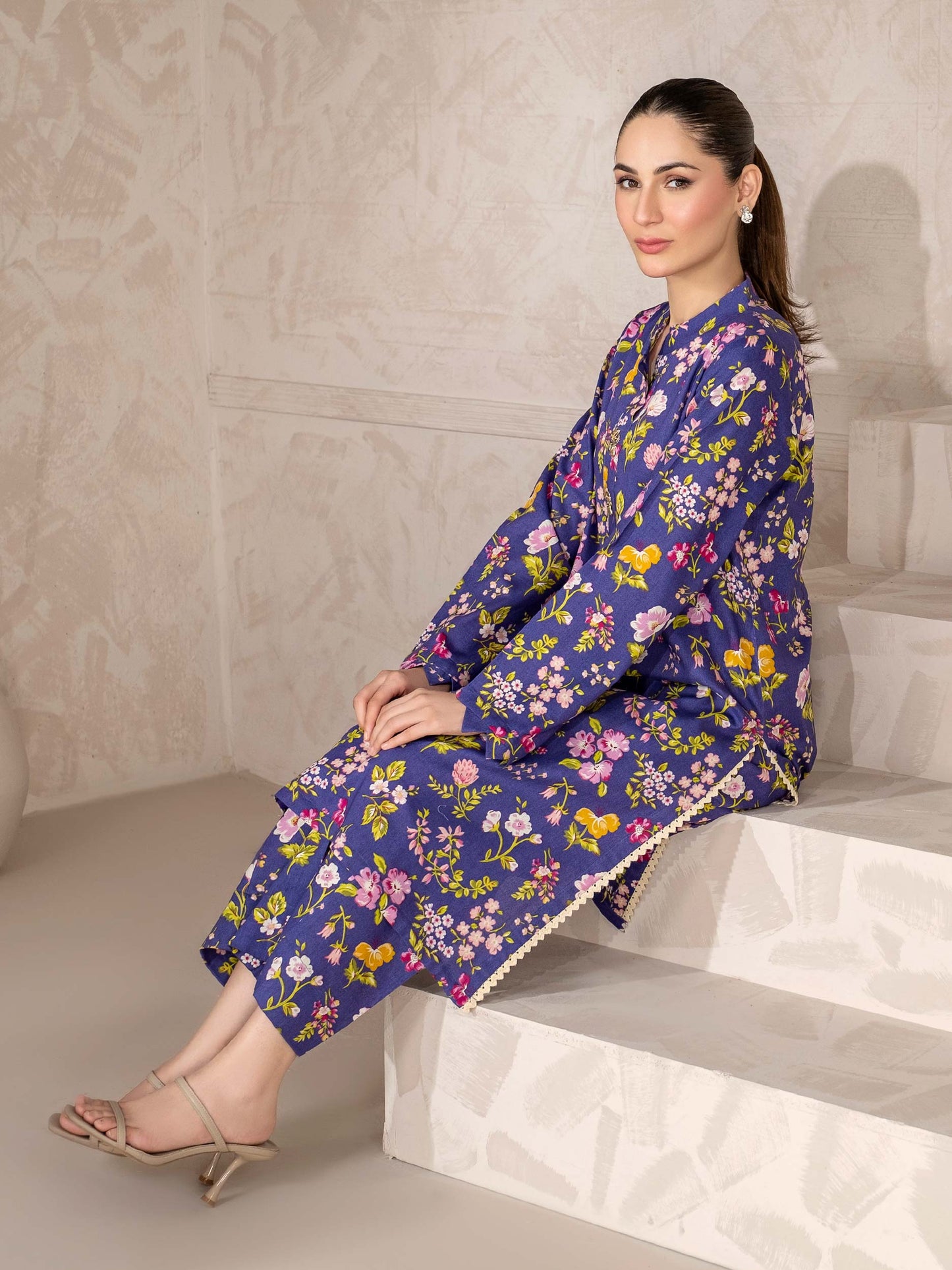 2 Piece Khaddar Suit-Printed (Unstitched)