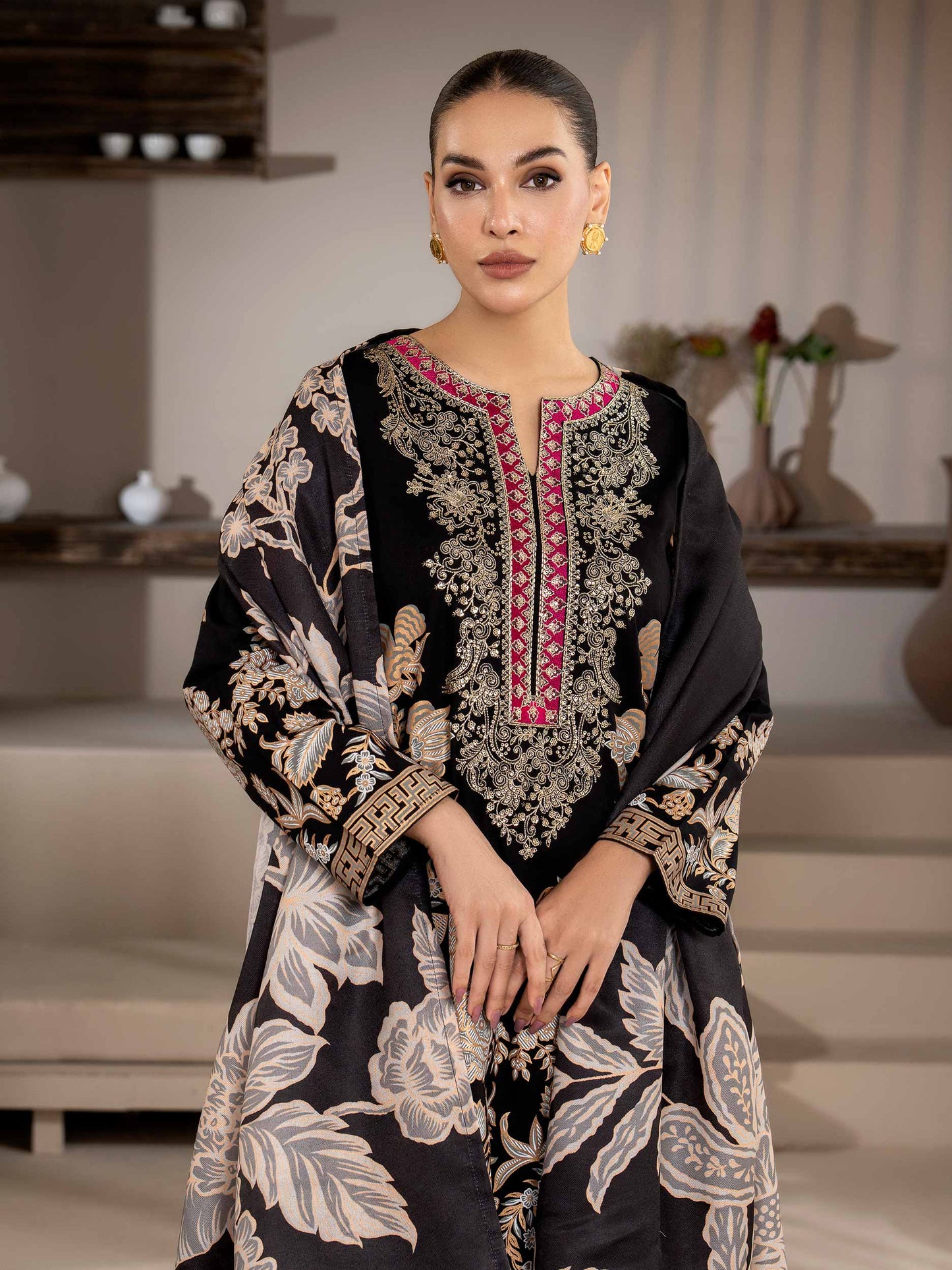 3 Piece Khaddar Suit-Embroidered (Unstitched)