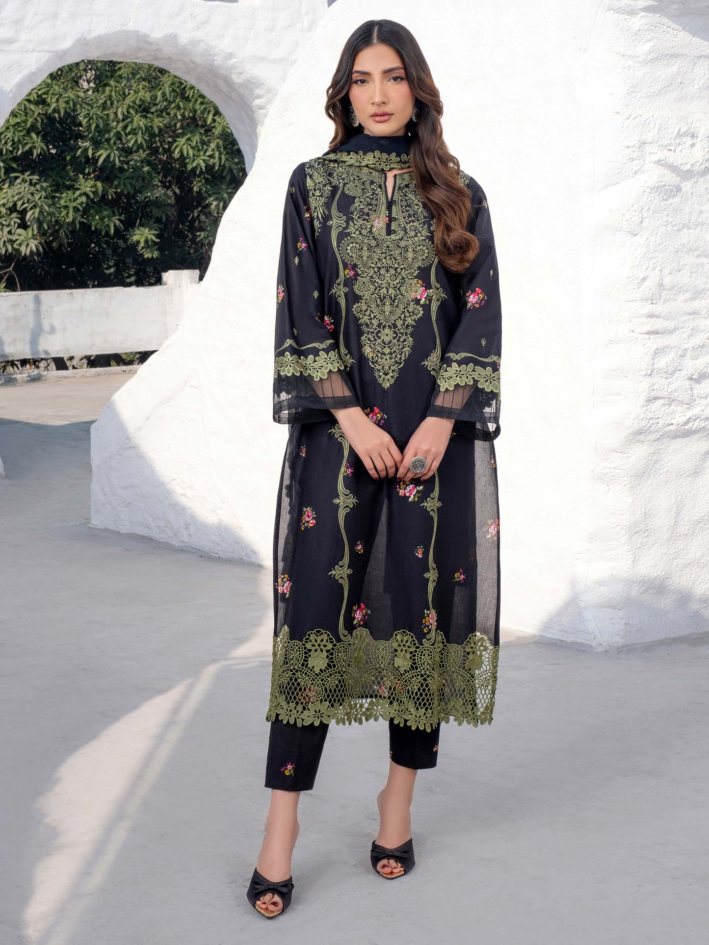 3 Piece Lawn Suit-Embroidered (Unstitched)