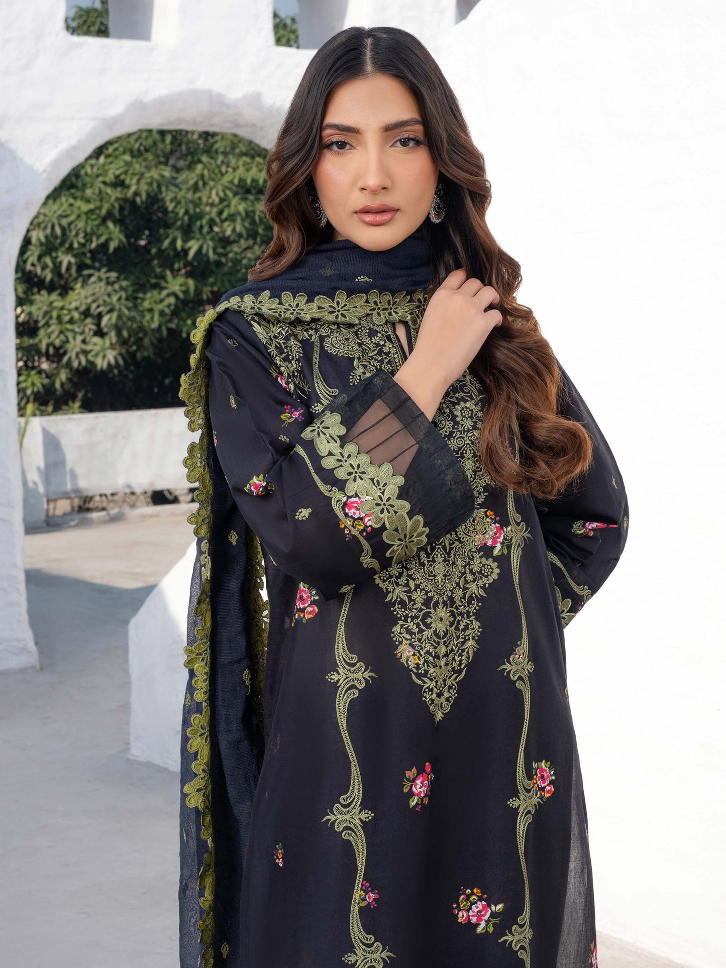3 Piece Lawn Suit-Embroidered (Unstitched)