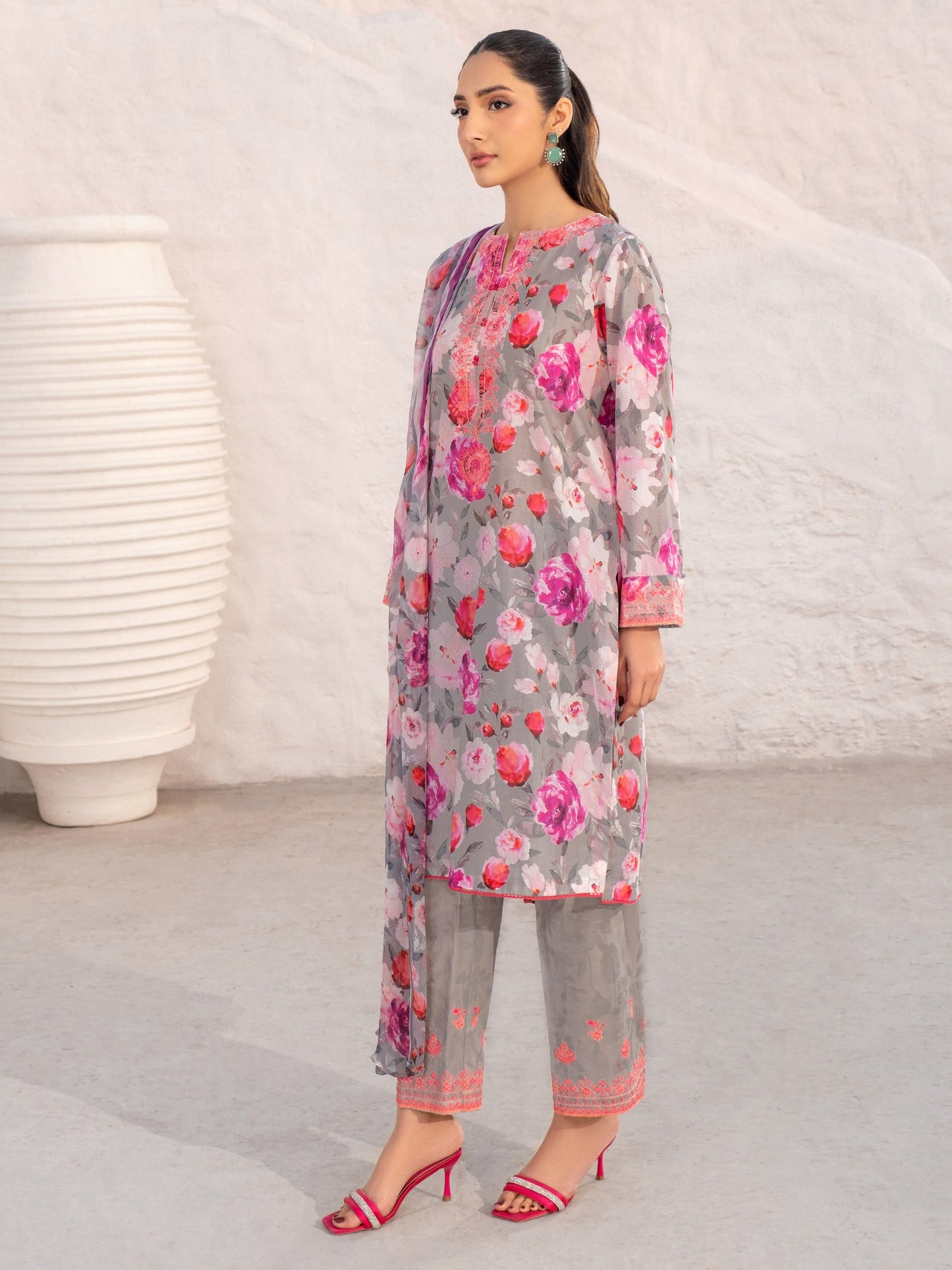 3 Piece Lawn Suit-Embroidered (Unstitched)