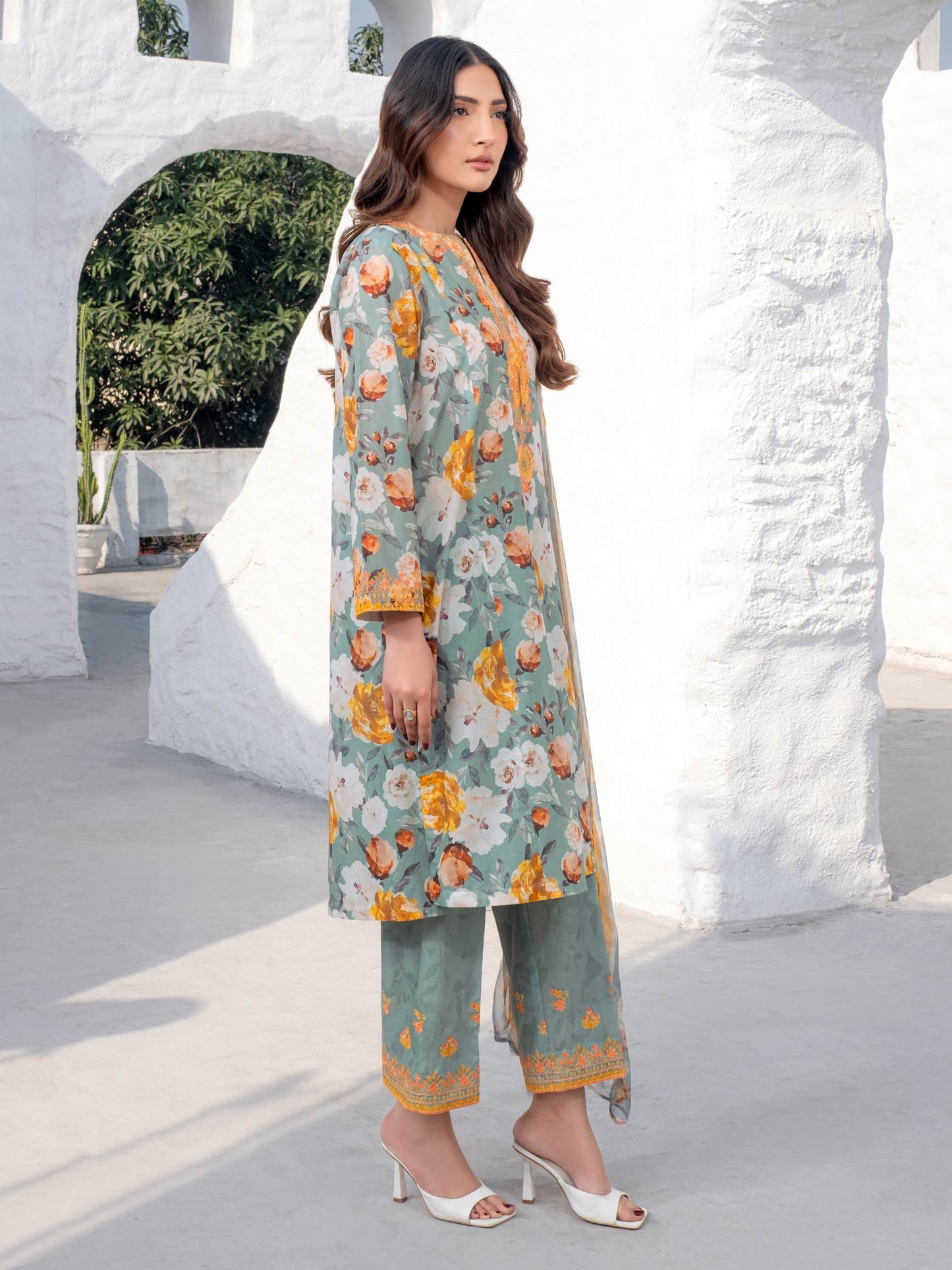 3 Piece Lawn Suit-Embroidered (Unstitched)