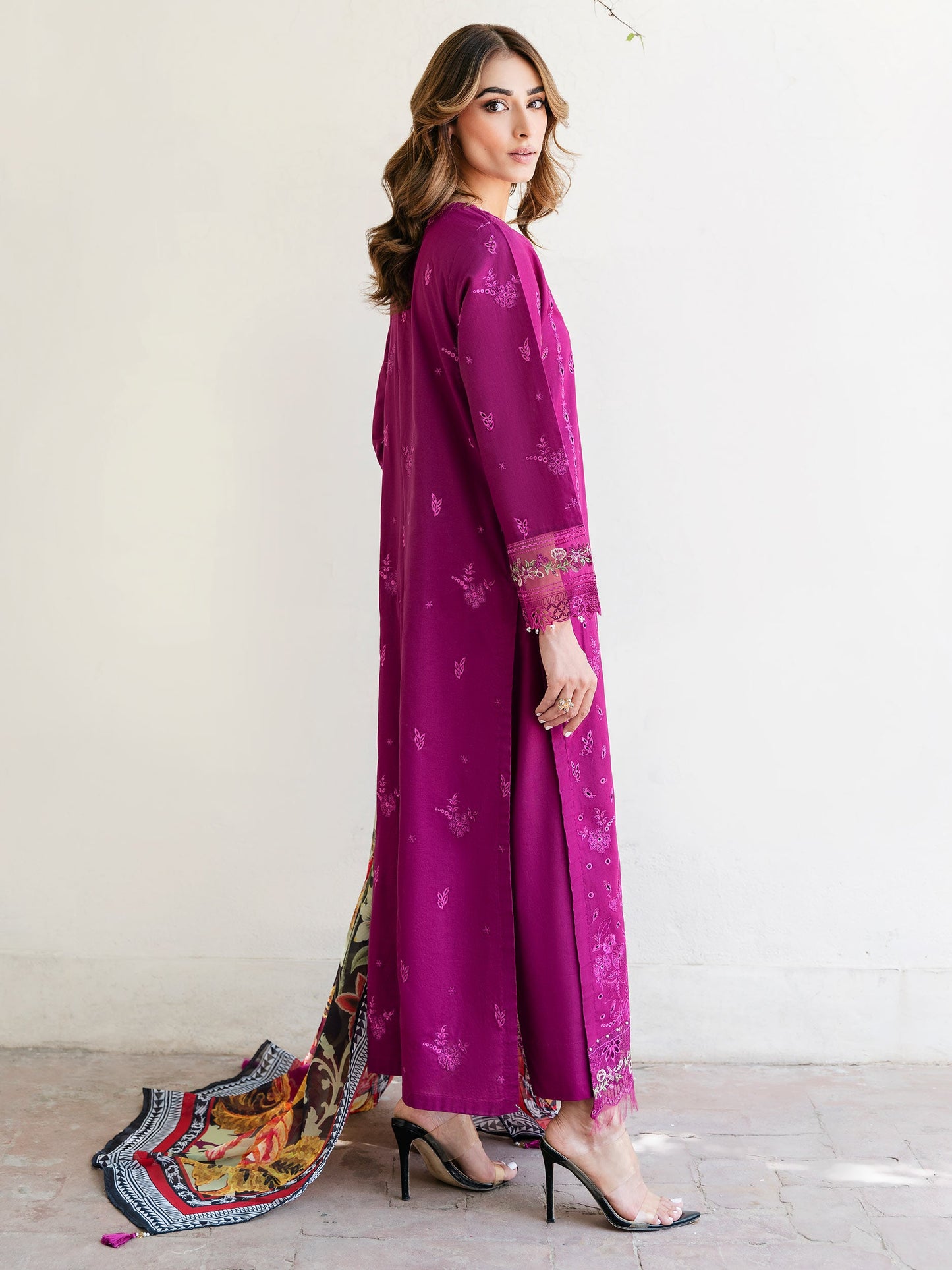 3 Piece Lawn Suit-Embroidered (Unstitched)