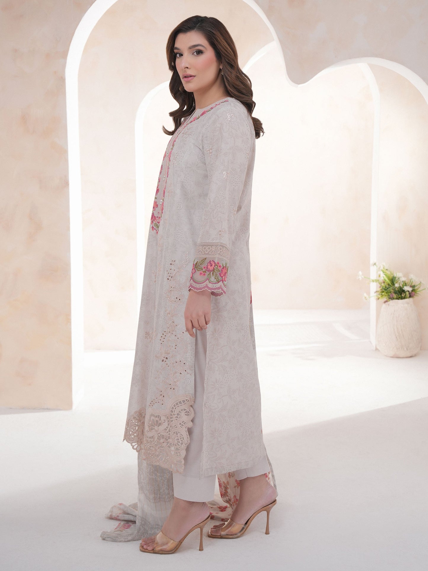 3 Piece Lawn Suit-Embroidered (Unstitched)