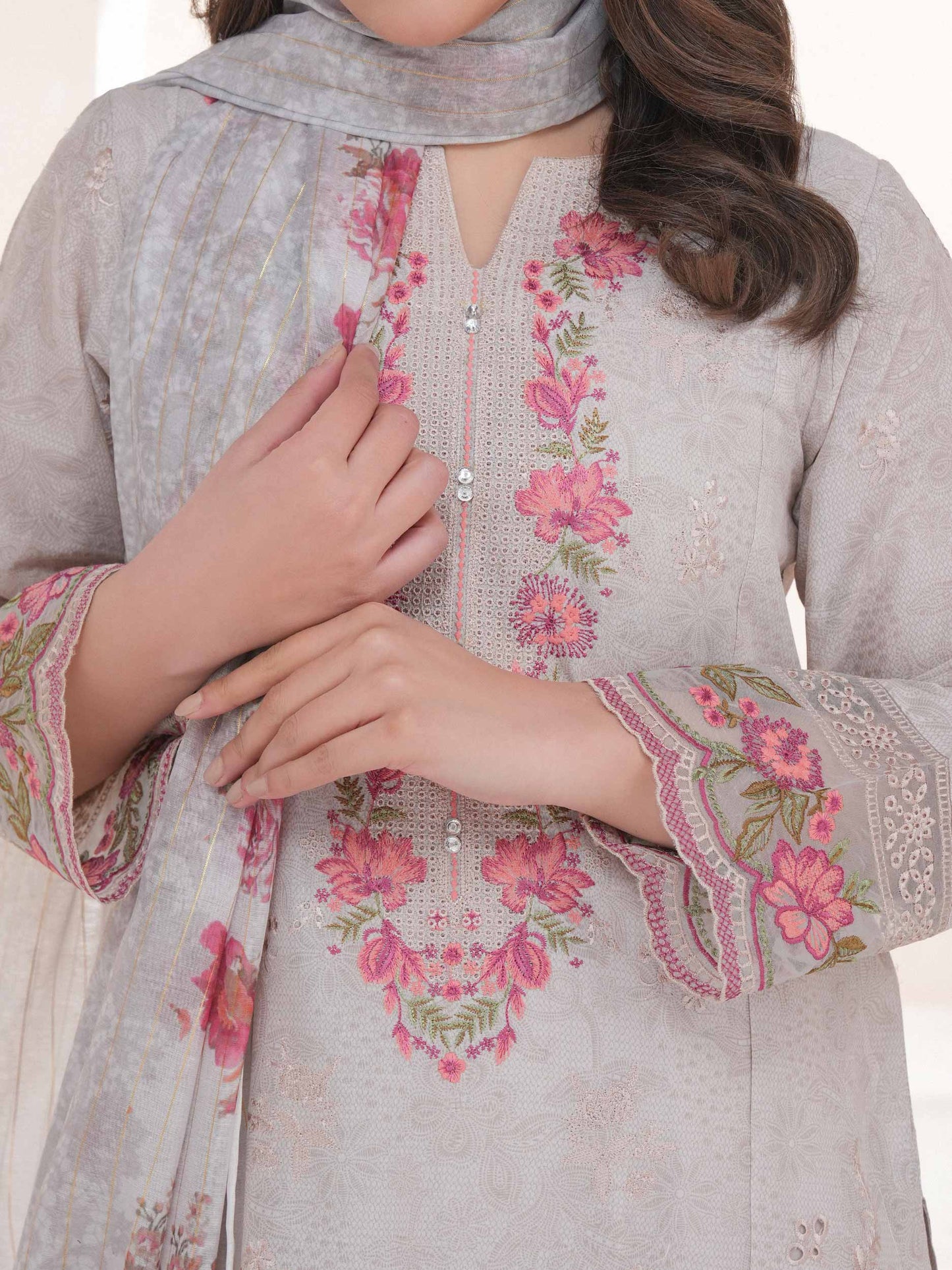 3 Piece Lawn Suit-Embroidered (Unstitched)