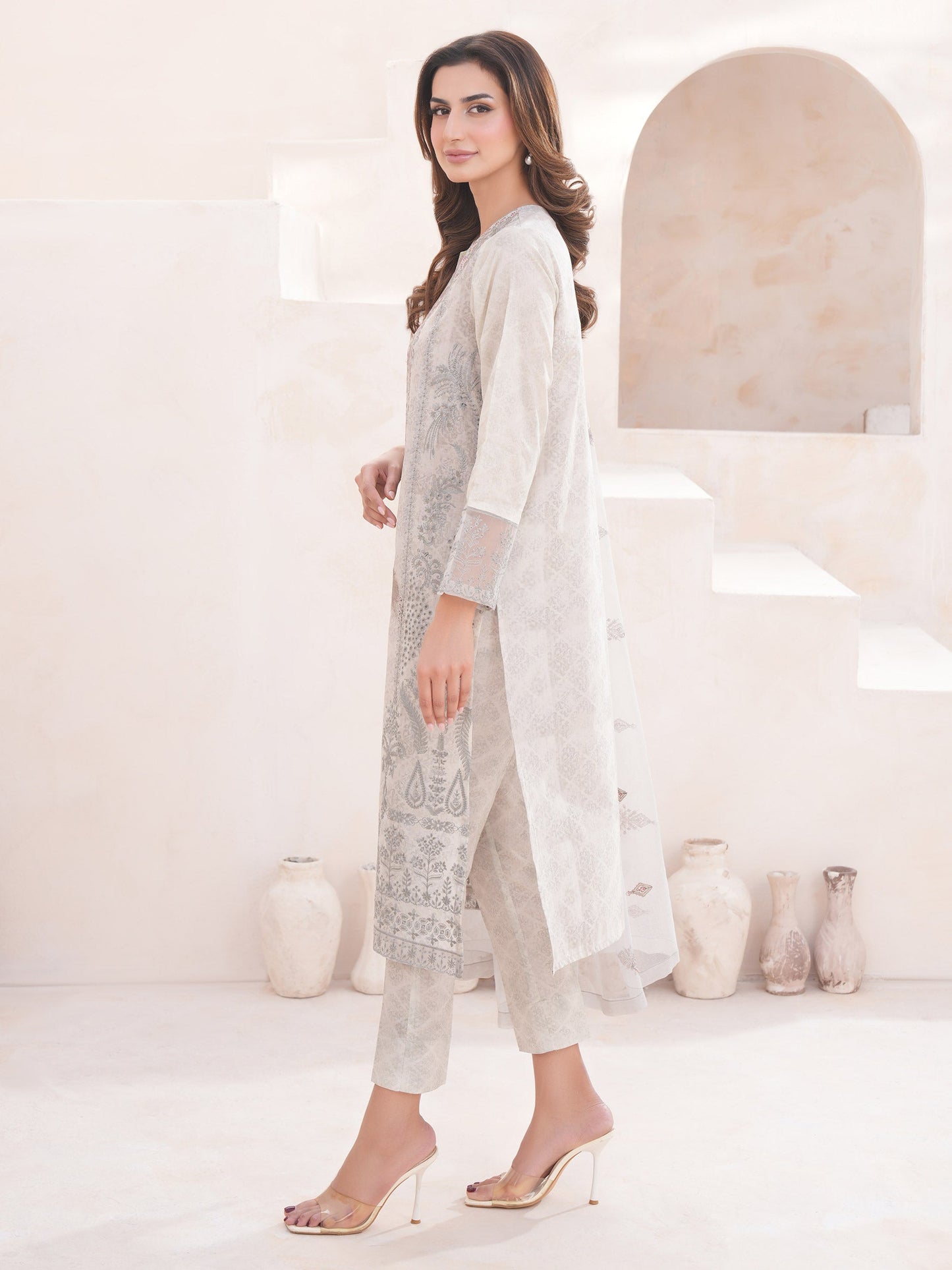 3 Piece Lawn Suit-Embroidered (Unstitched)