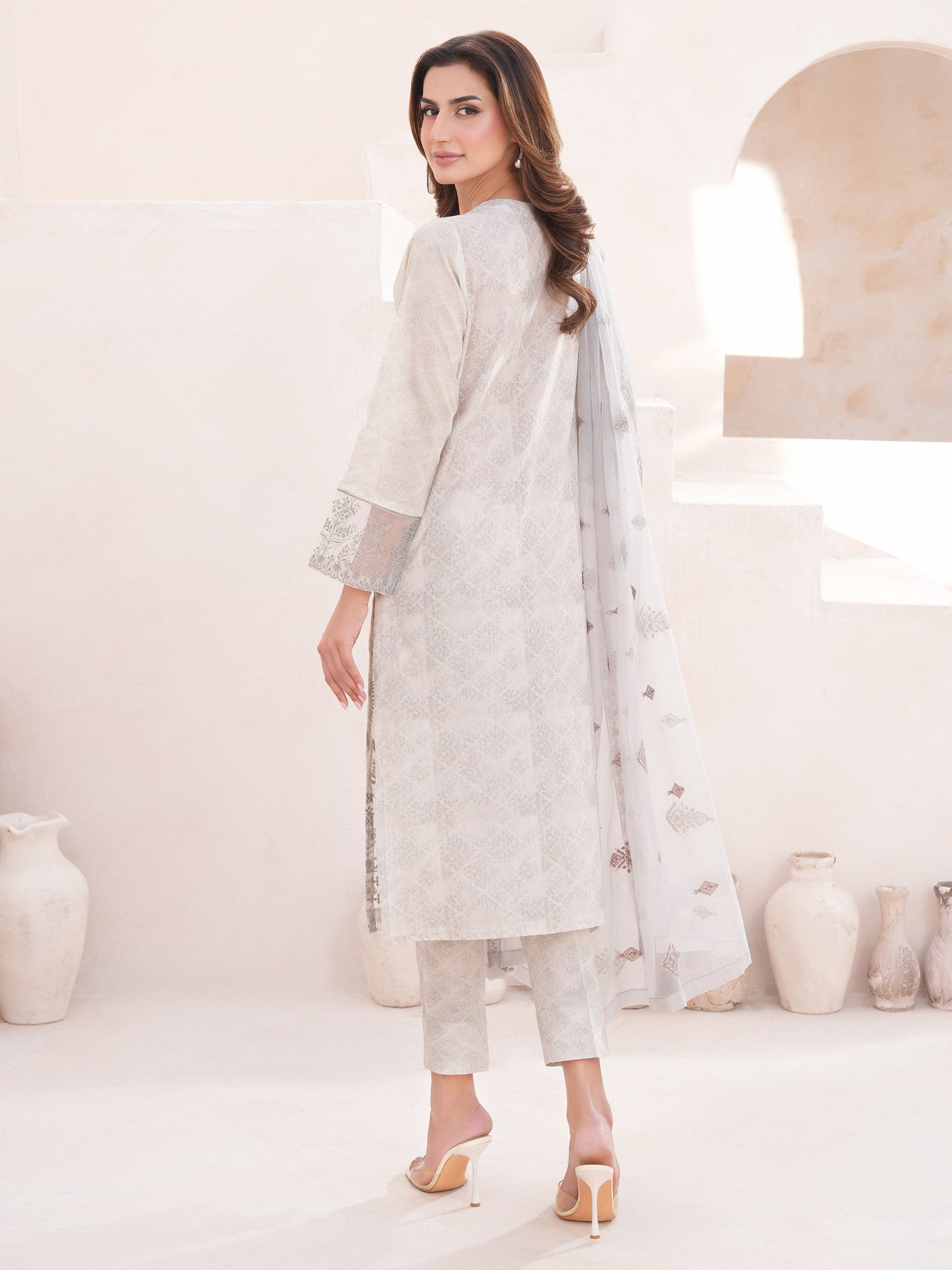 3 Piece Lawn Suit-Embroidered (Unstitched)
