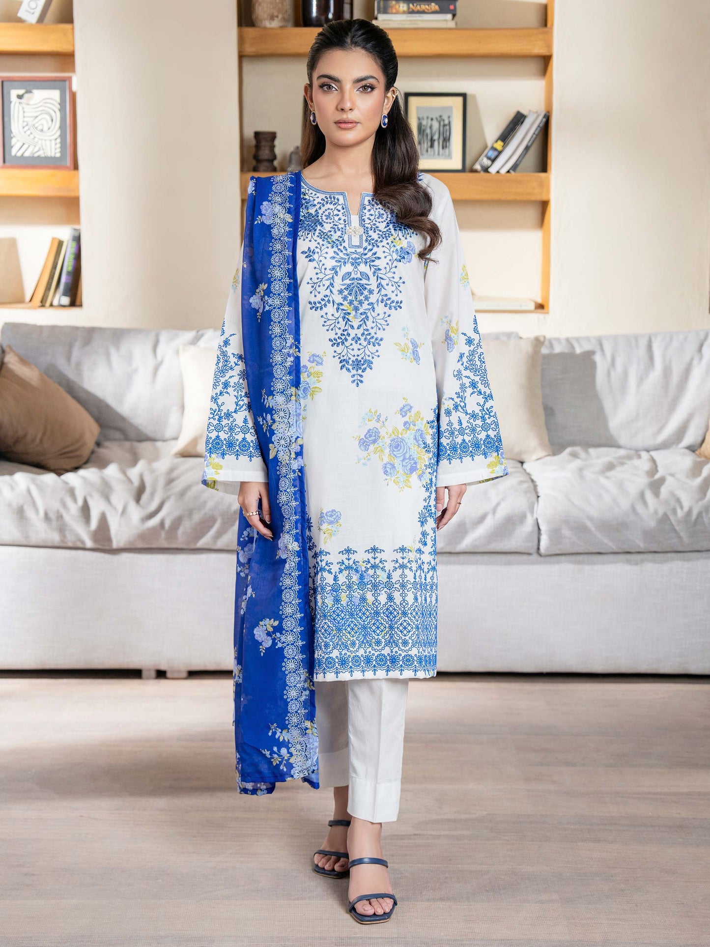 2 Piece Lawn Suit-Embroidered (Unstitched)