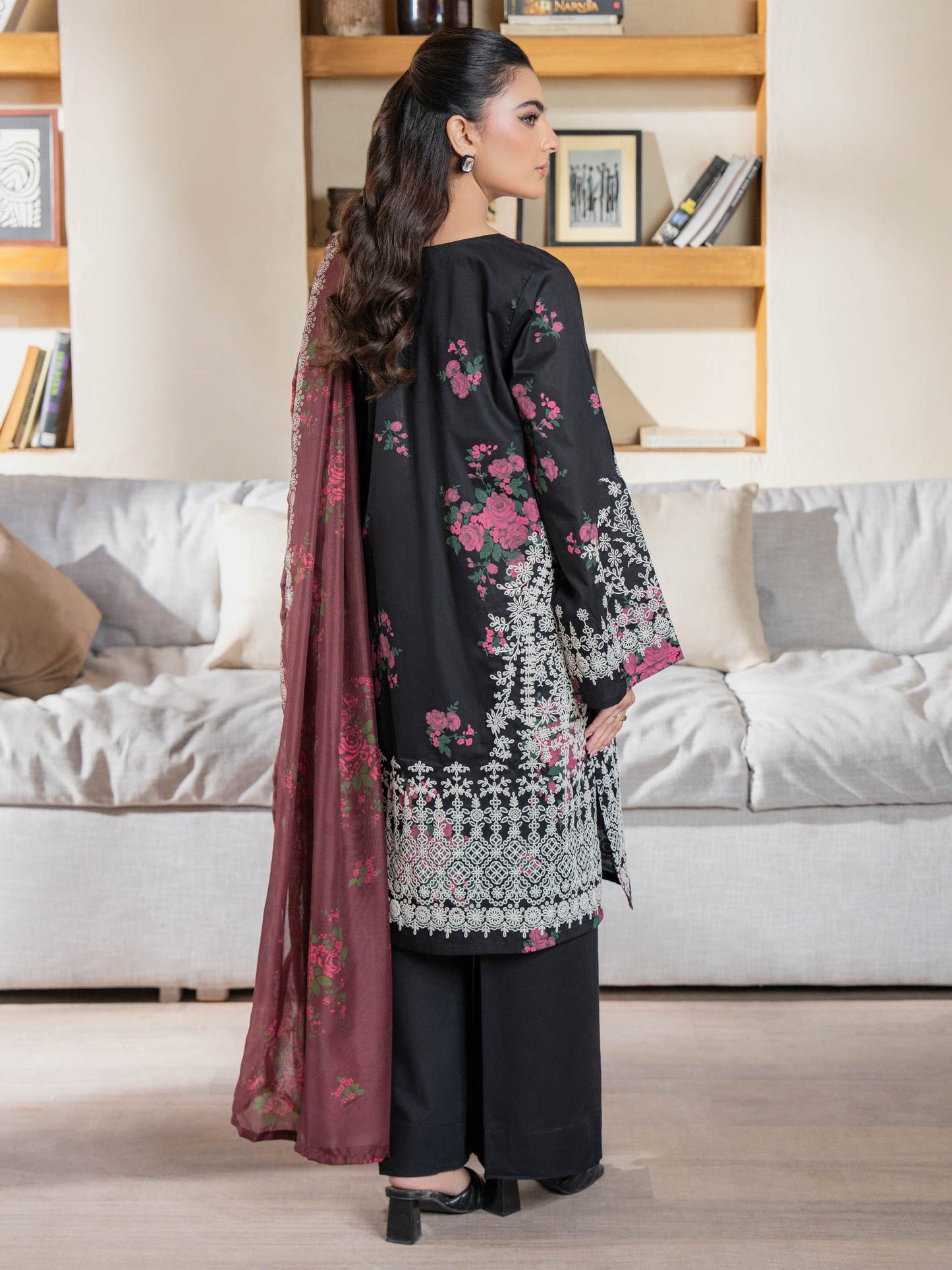 2 Piece Lawn Suit-Embroidered (Unstitched)