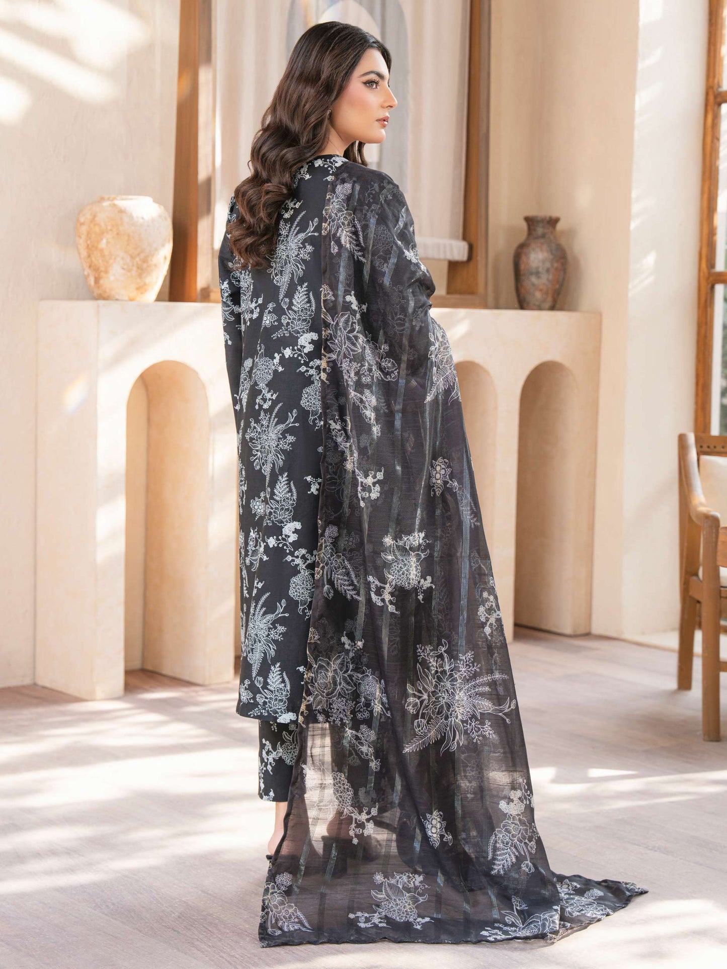 3 Piece Lawn Suit-Embroidered (Unstitched)