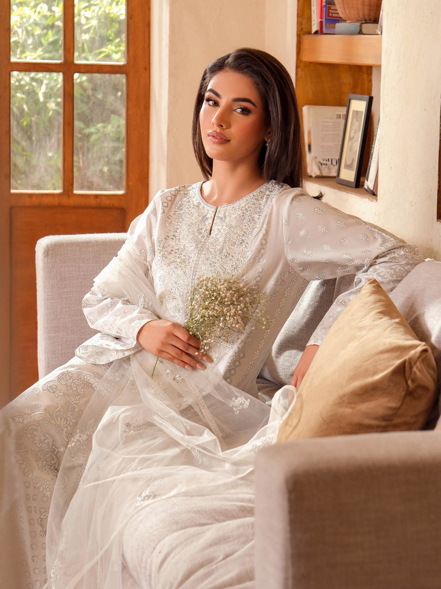 3 Piece Lawn Suit-Embroidered (Unstitched)