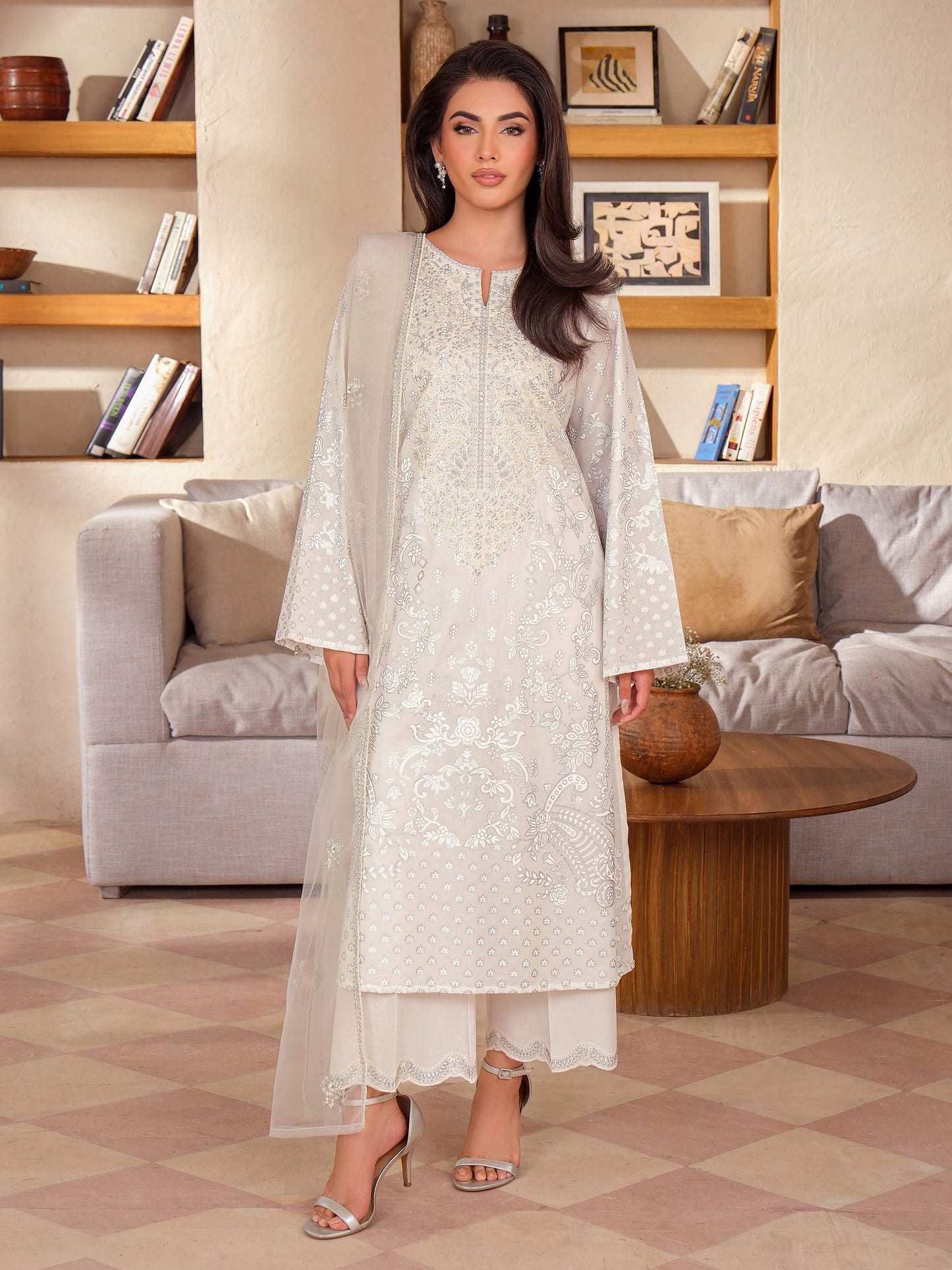 3 Piece Lawn Suit-Embroidered (Unstitched)